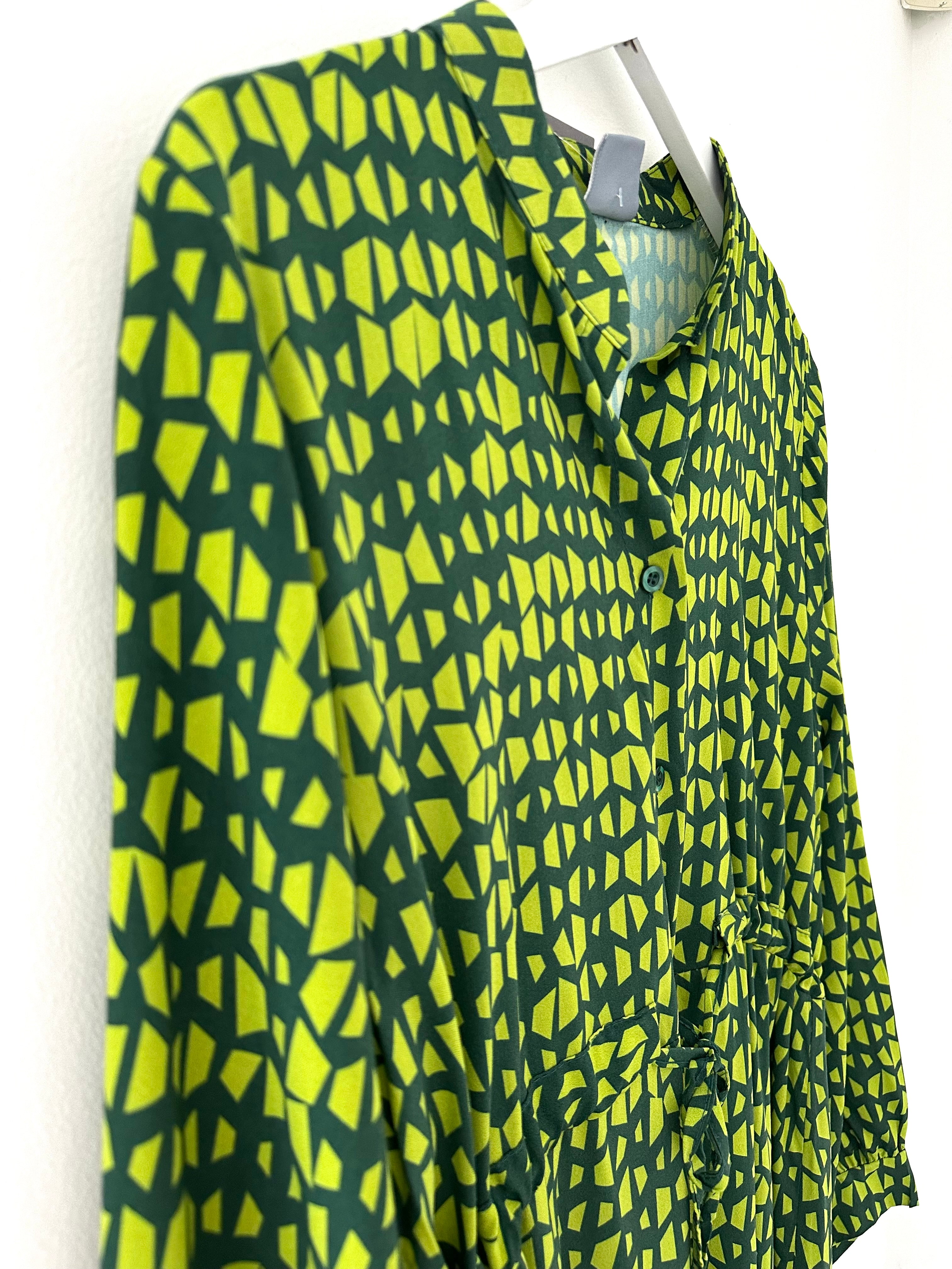 Print Shirtwaister Pocket Dress in Green