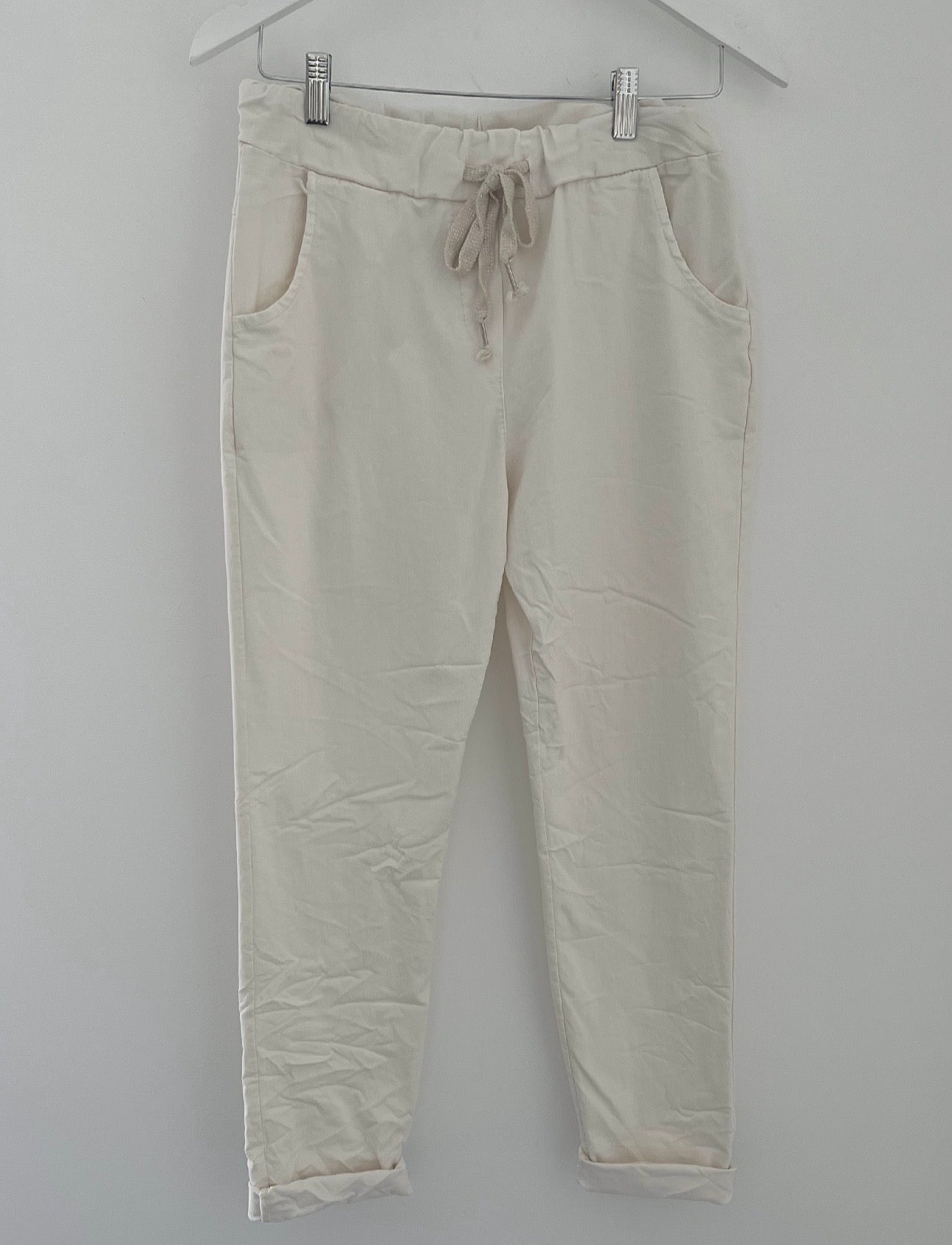 Slimfit Cotton Stretch Joggers in Light Ecru