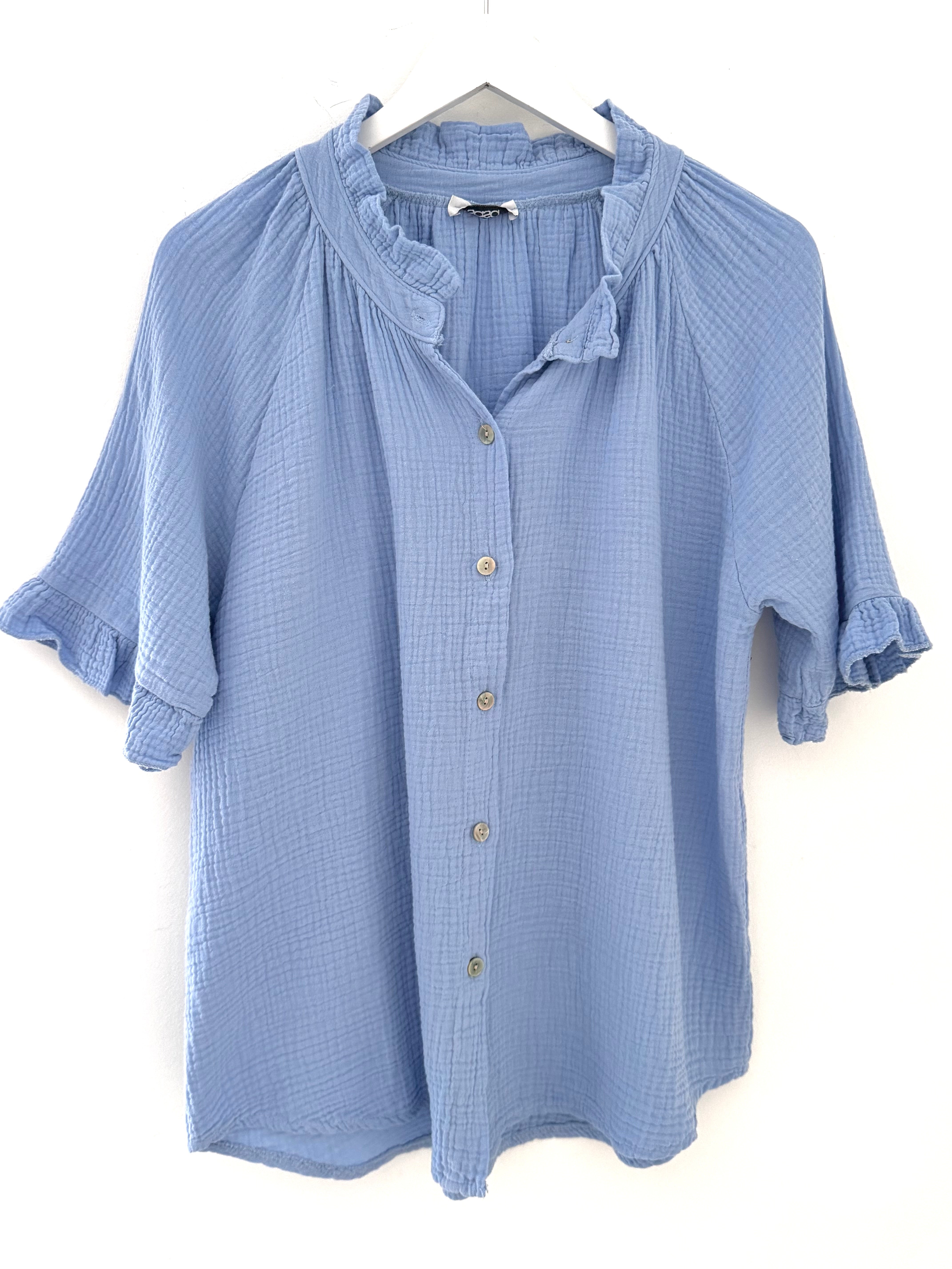 Short Sleeve Cheesecloth Shirt in Mid Blue
