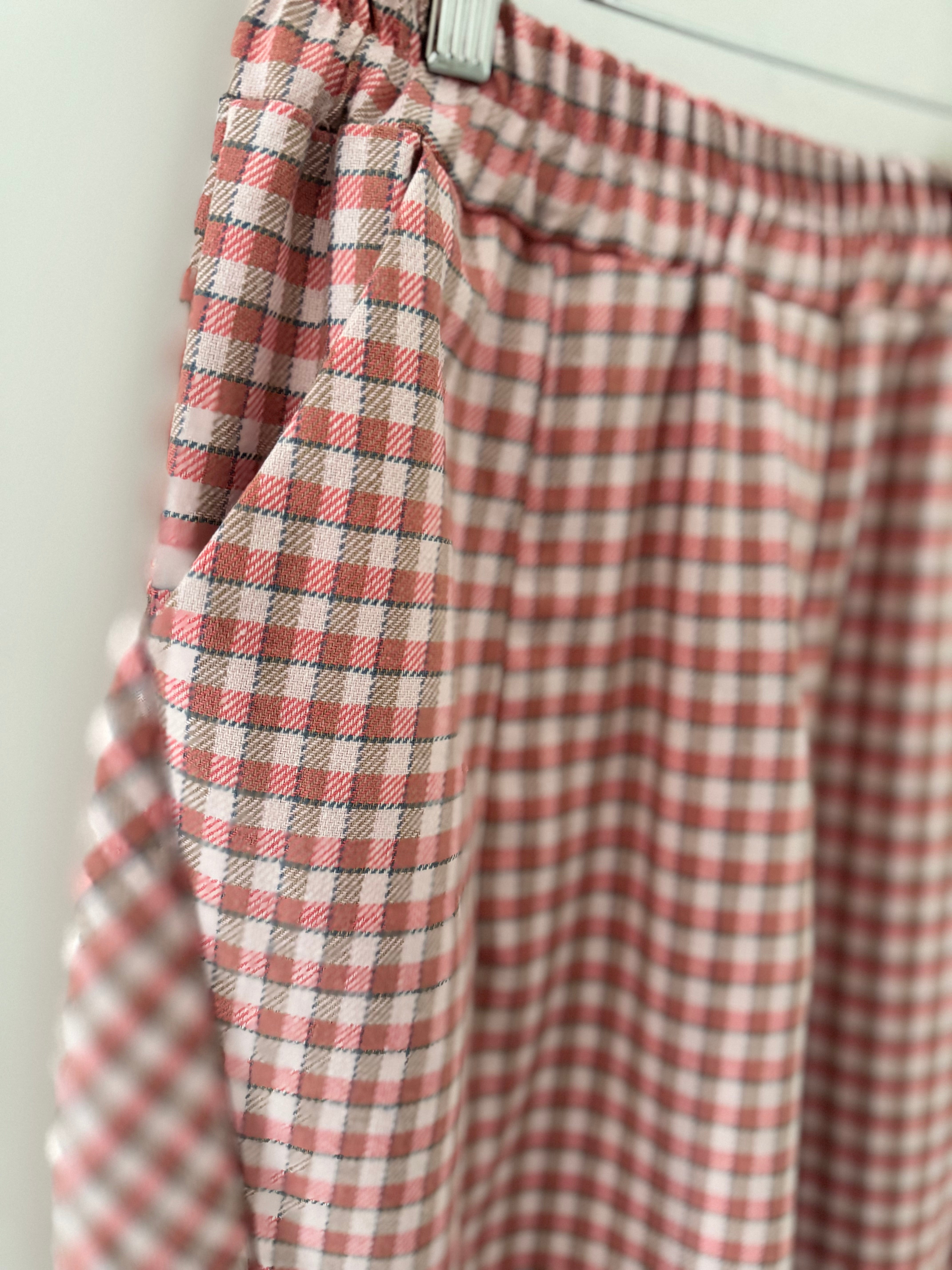 Barrel Check Trousers in Pink