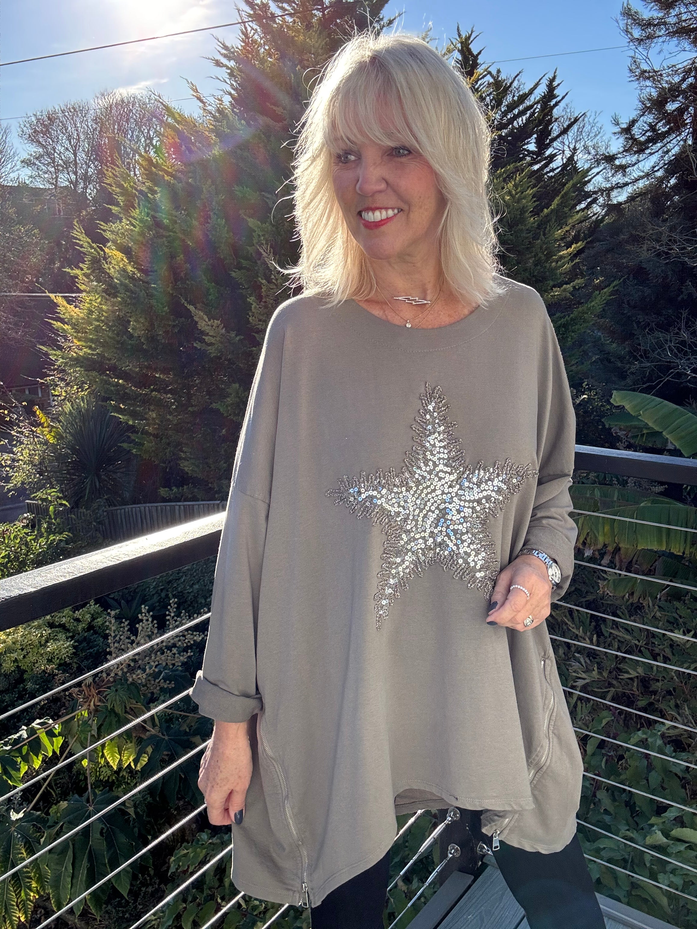 Star Sequin Sweatshirt in Mocha