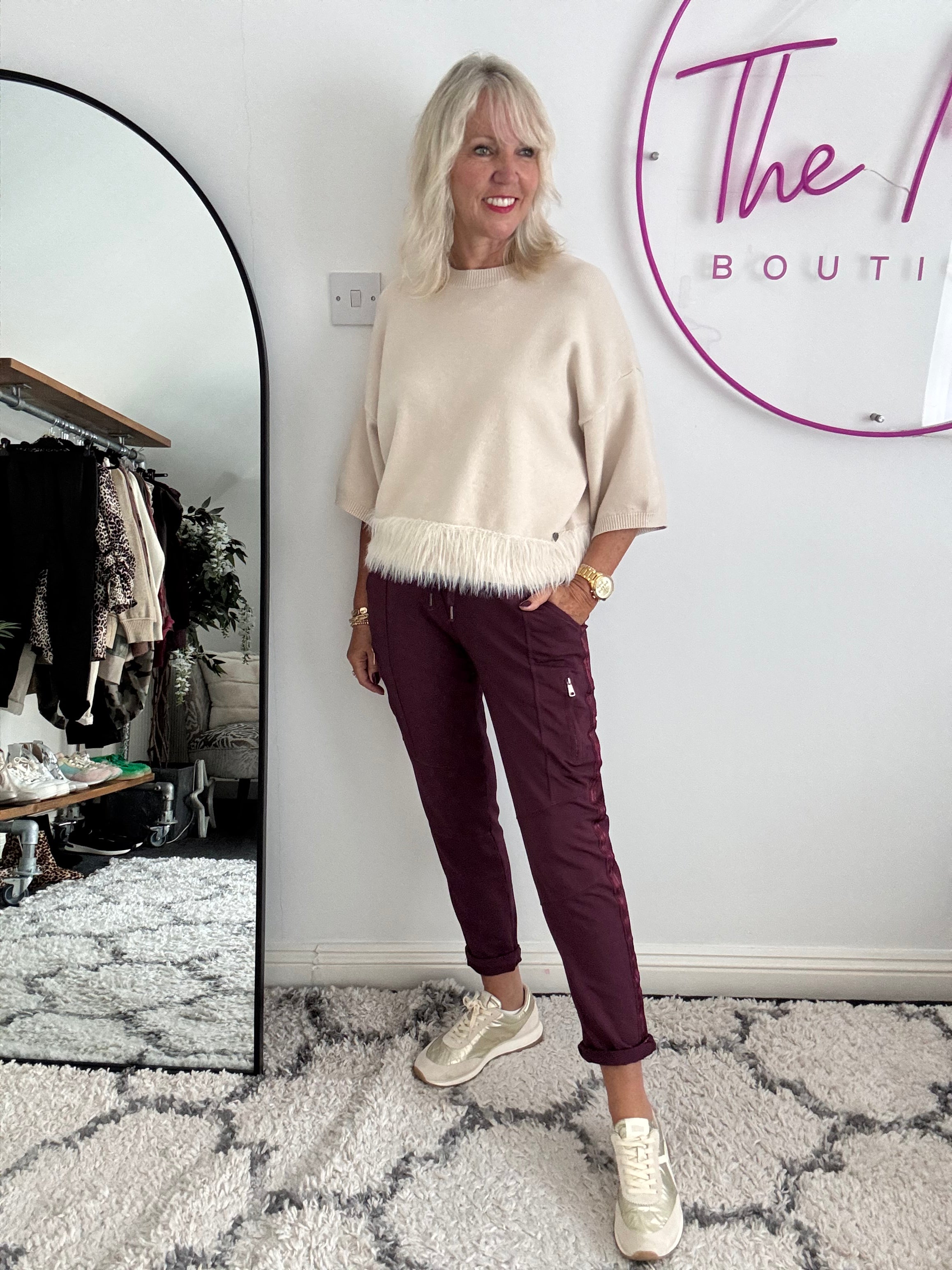 Jersey Stretch Joggers in Plum