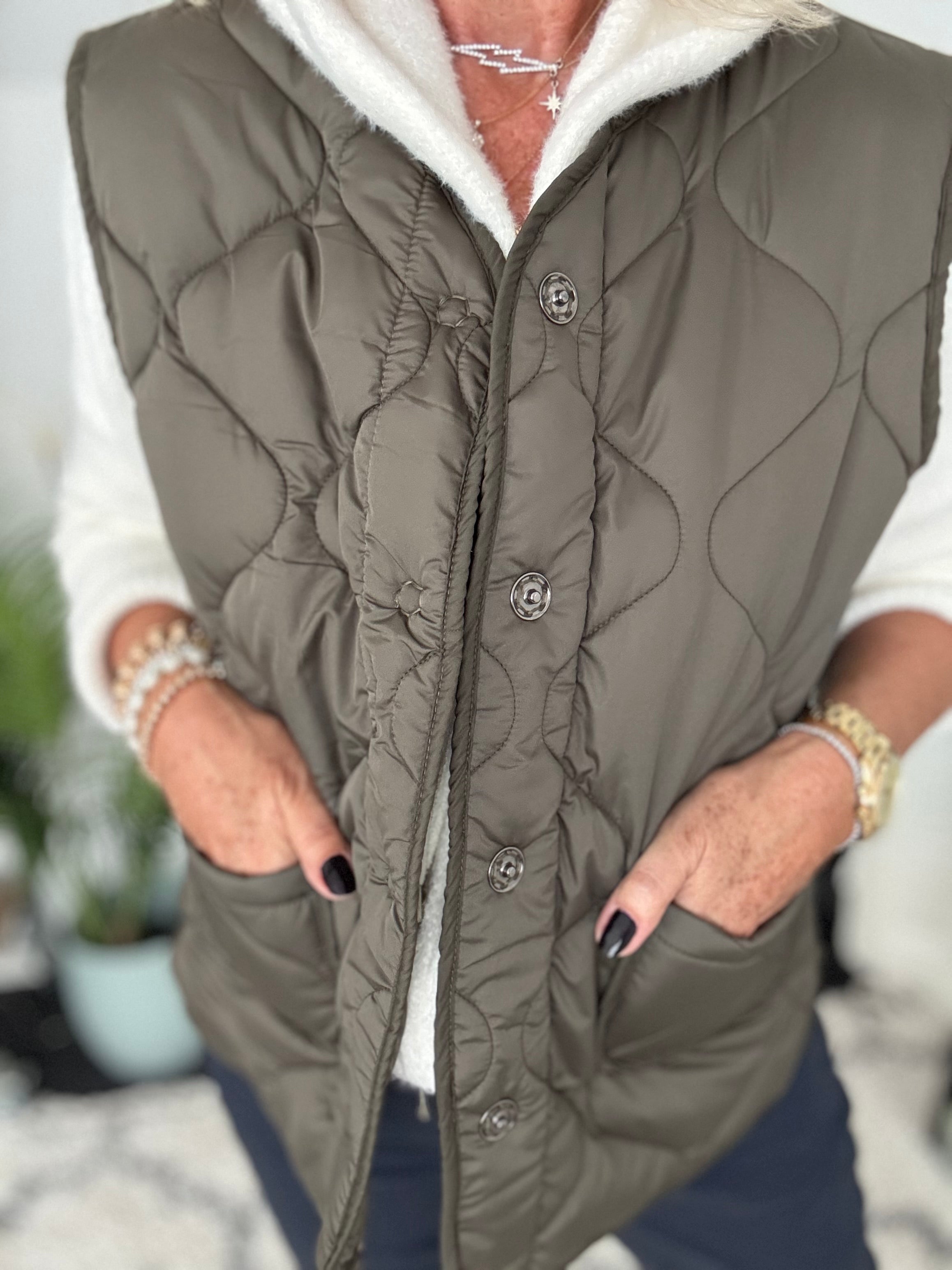 Reversible Quilted Gilet in Khaki & Leopard