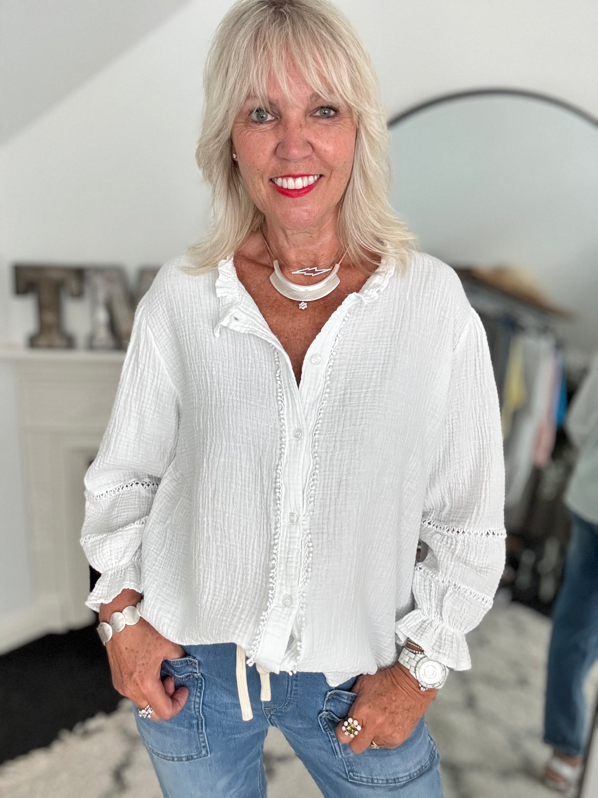 Detailed Cheesecloth Shirt in White