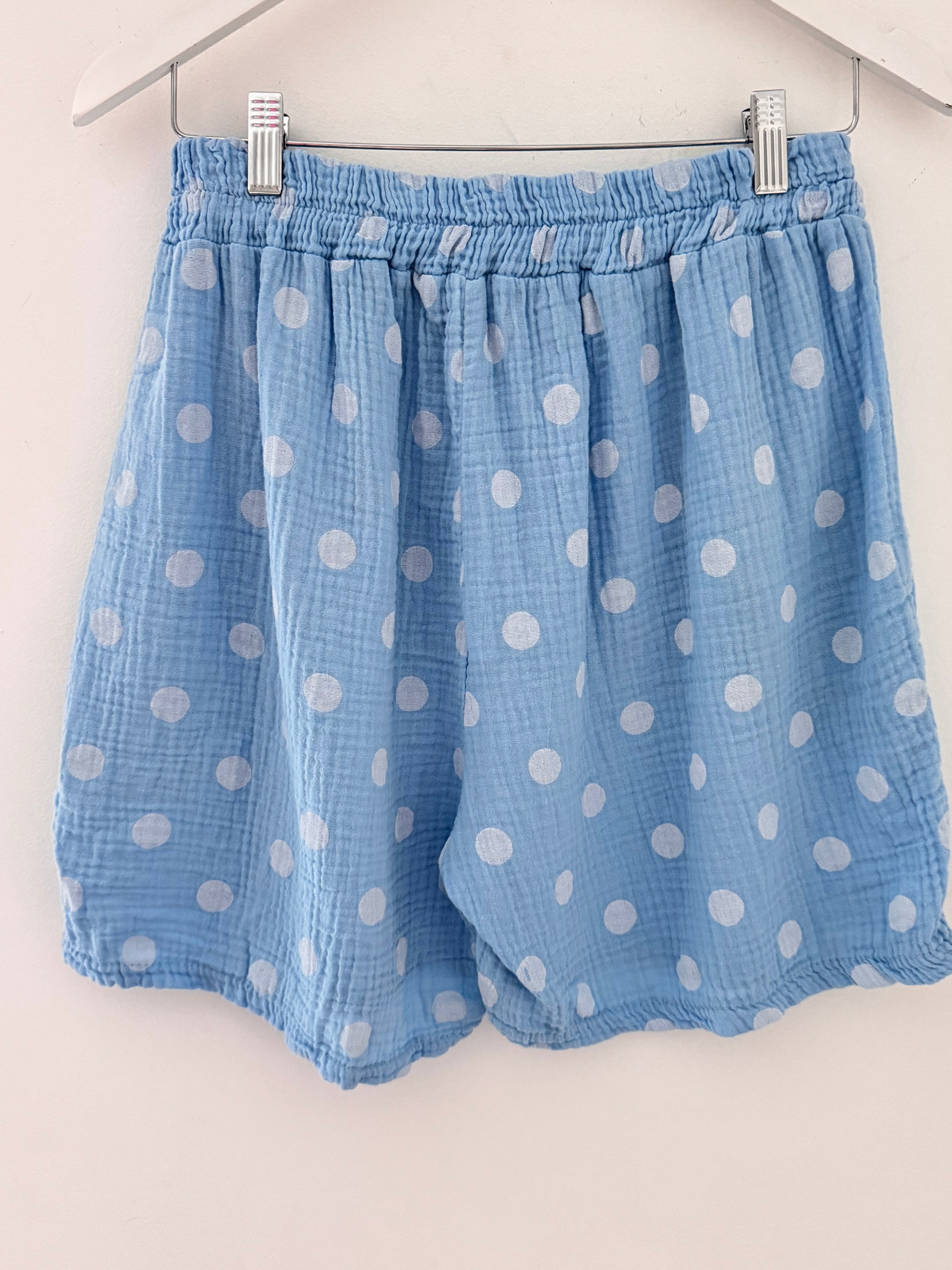 Cheesecloth Spot Shorts in Blue & White