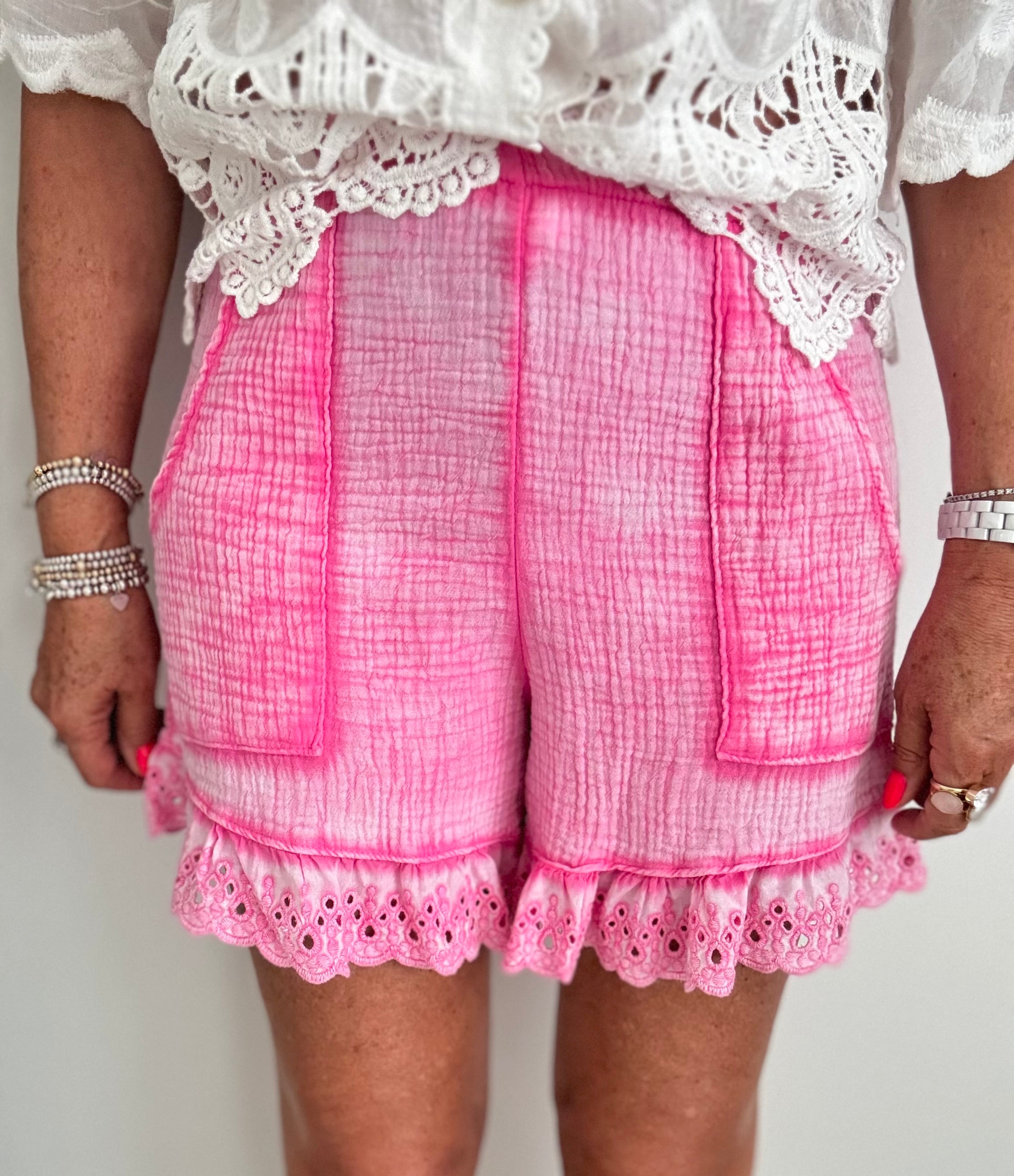Cheesecloth Shorts in Pink