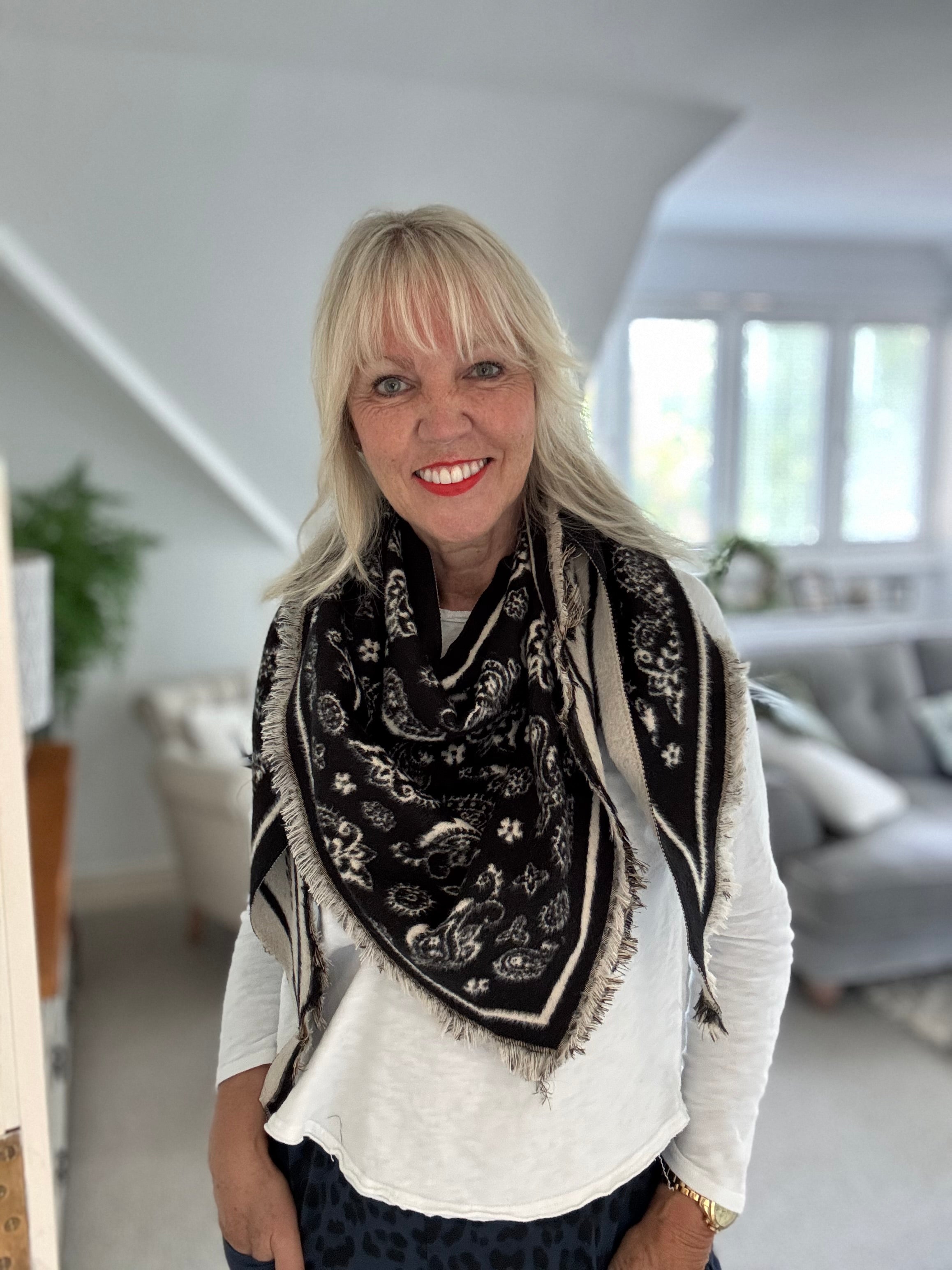 Reversible Knitted Scarf in Black & Ecru