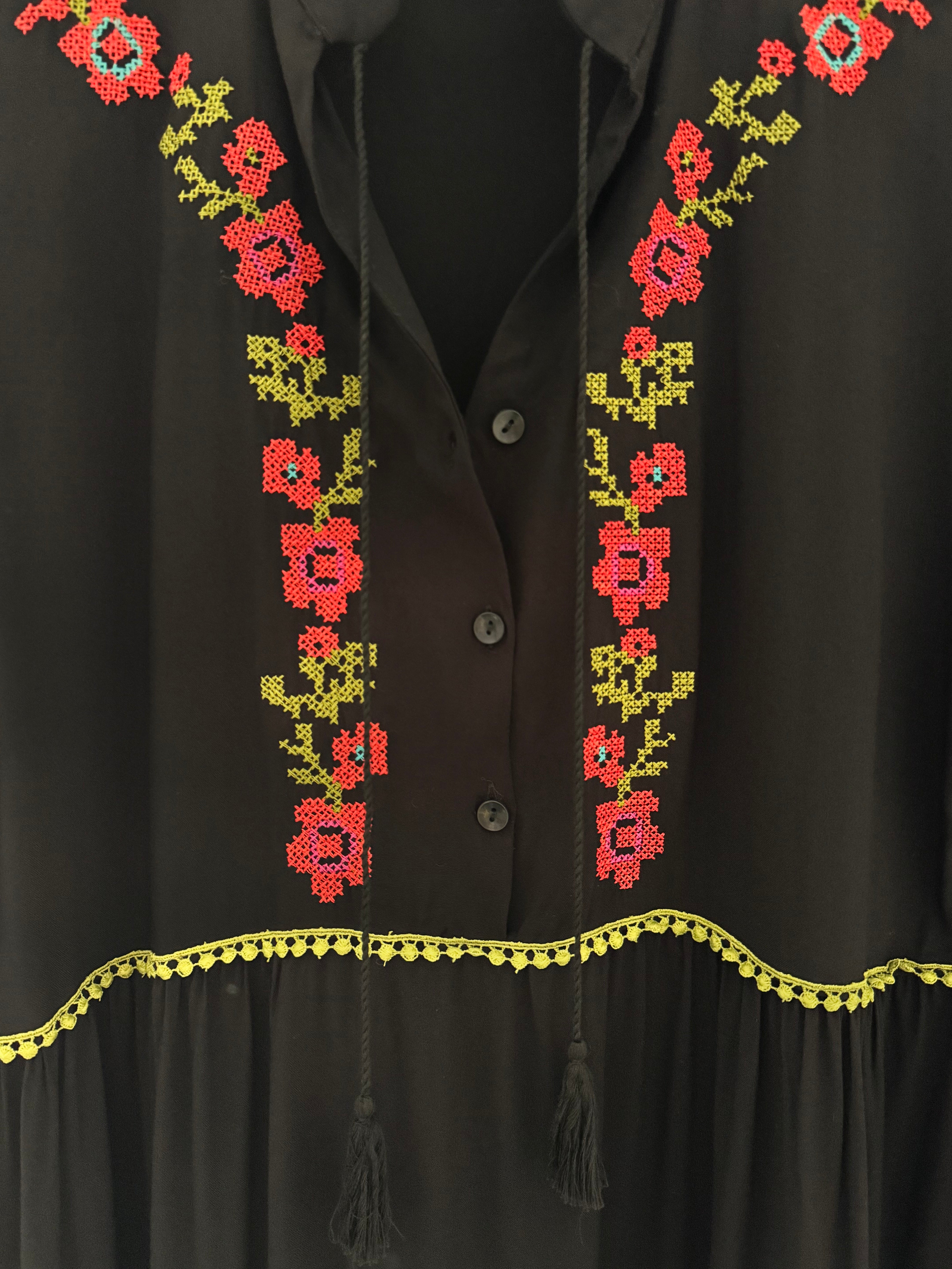Embroidered Buttoned Midi Dress in Black