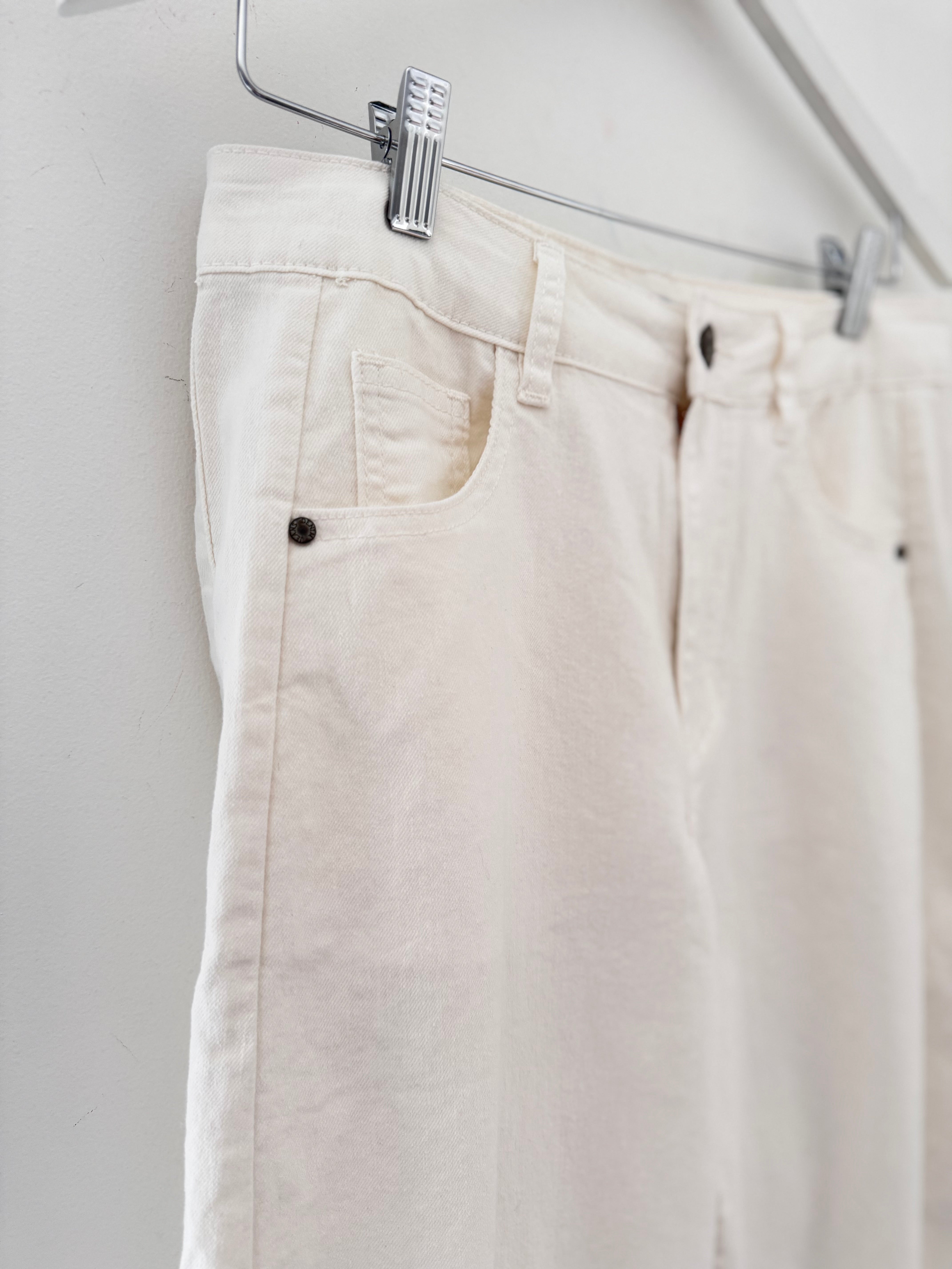 Barrel Leg Jeans in Ivory
