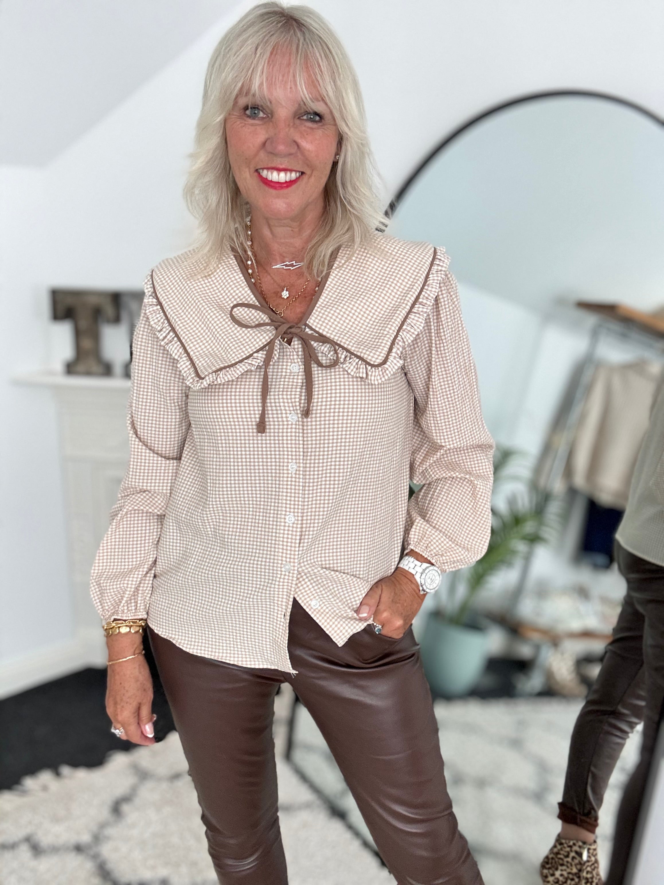 Gingham Seersucker Collar Shirt in Biscuit