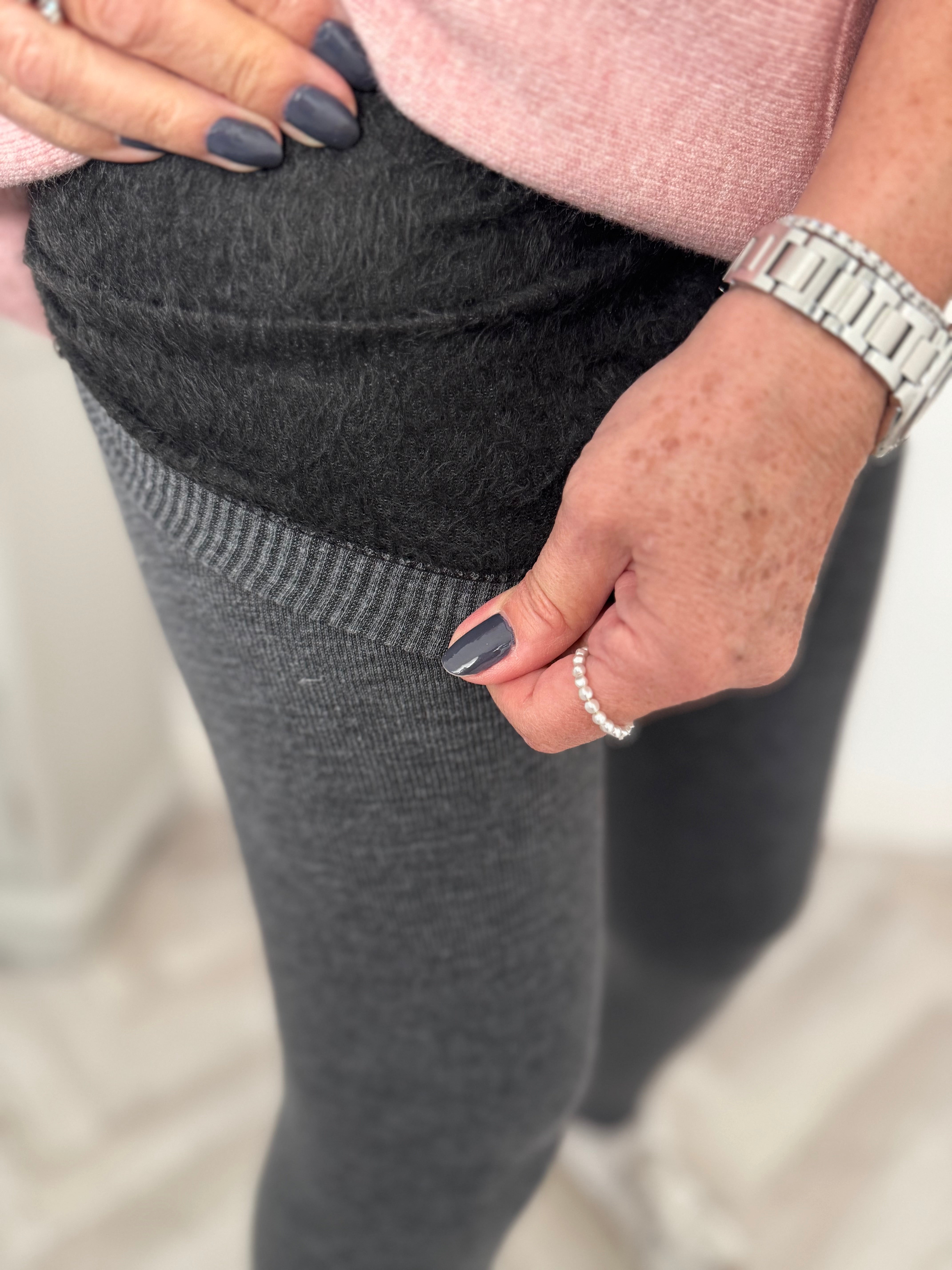 Fleece Lined Leggings in Charcoal