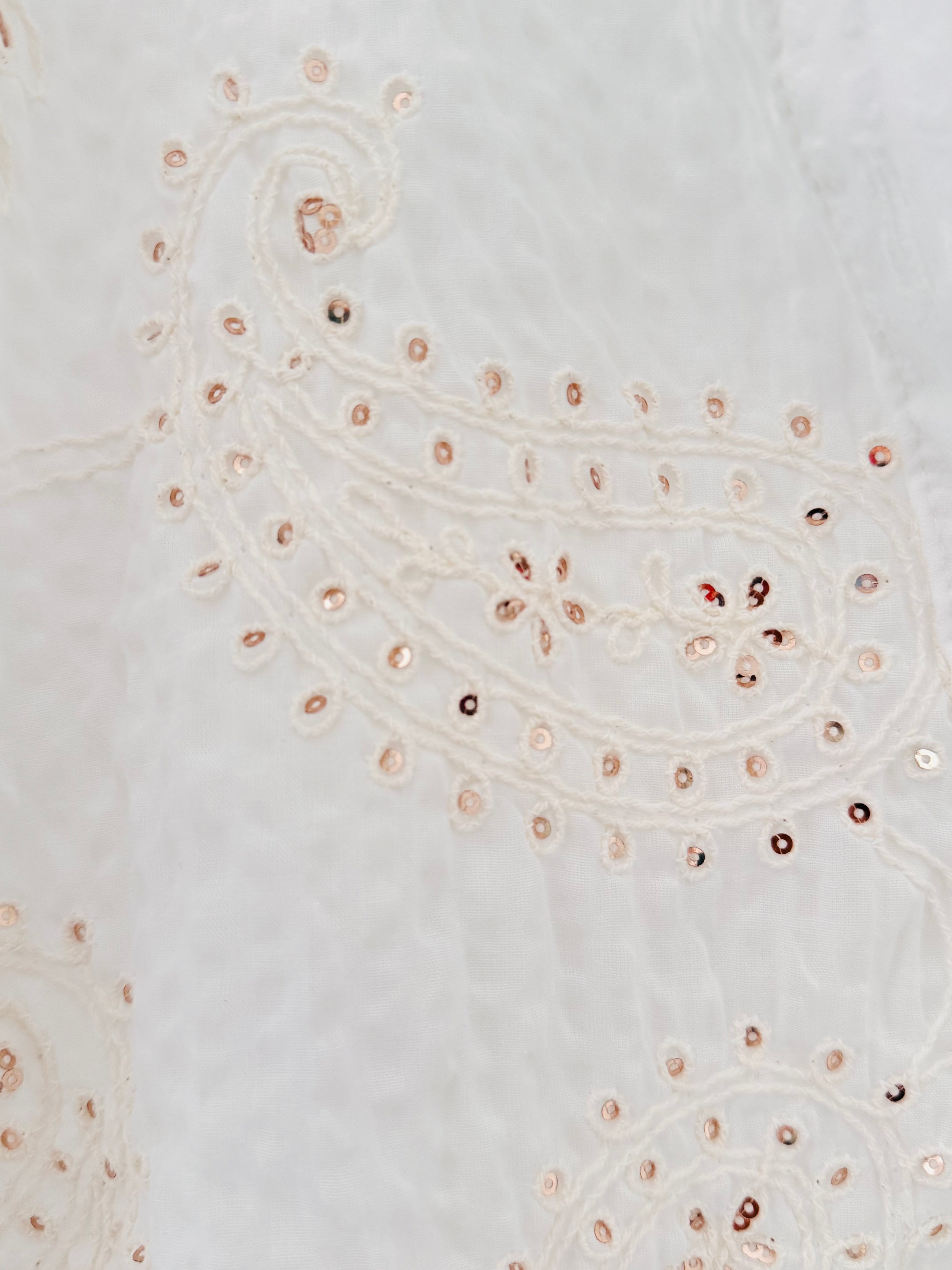 Seersucker Blouse with Paisley Design in Ivory & Gold