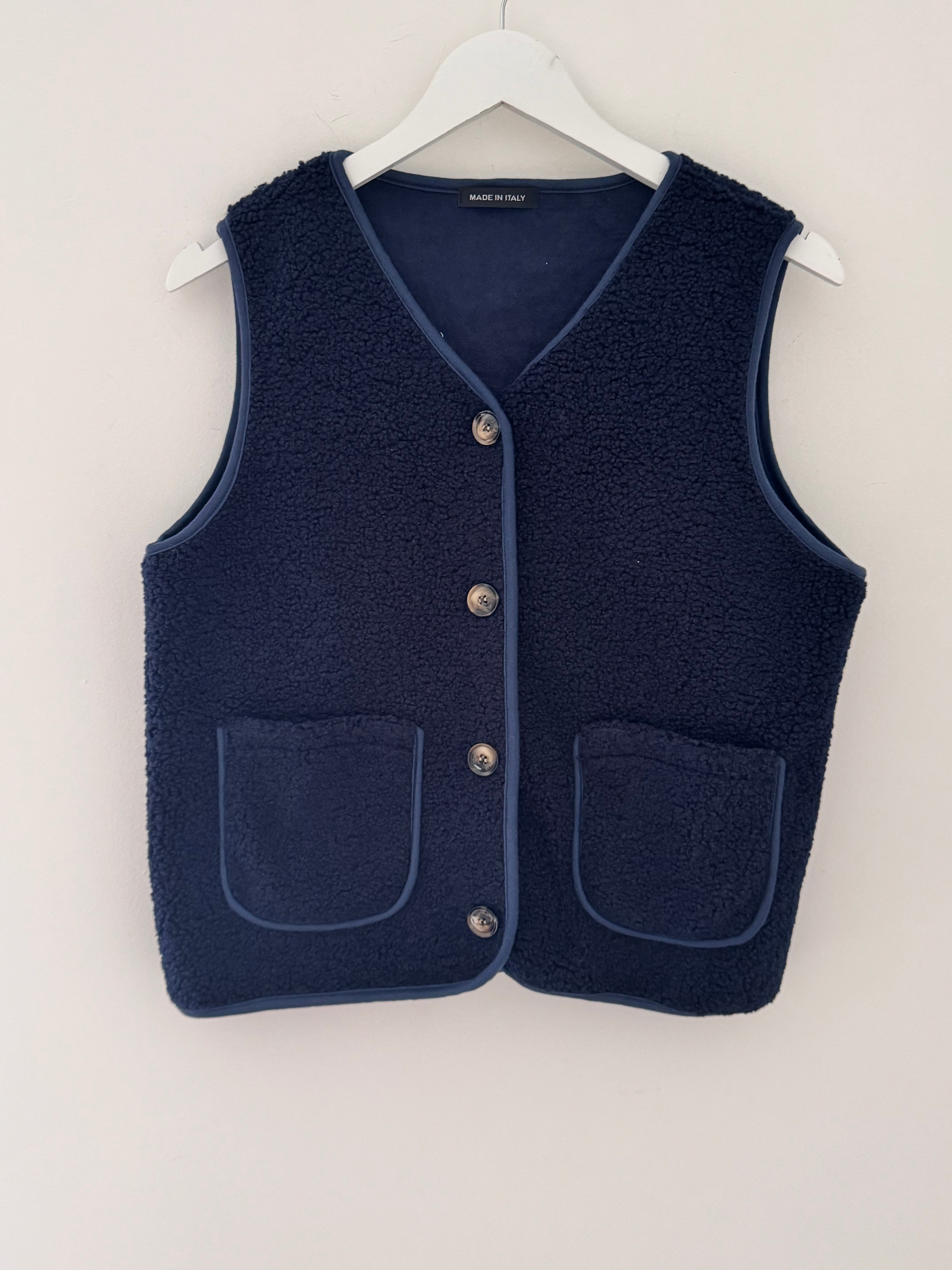 Boucle Gilet in Navy