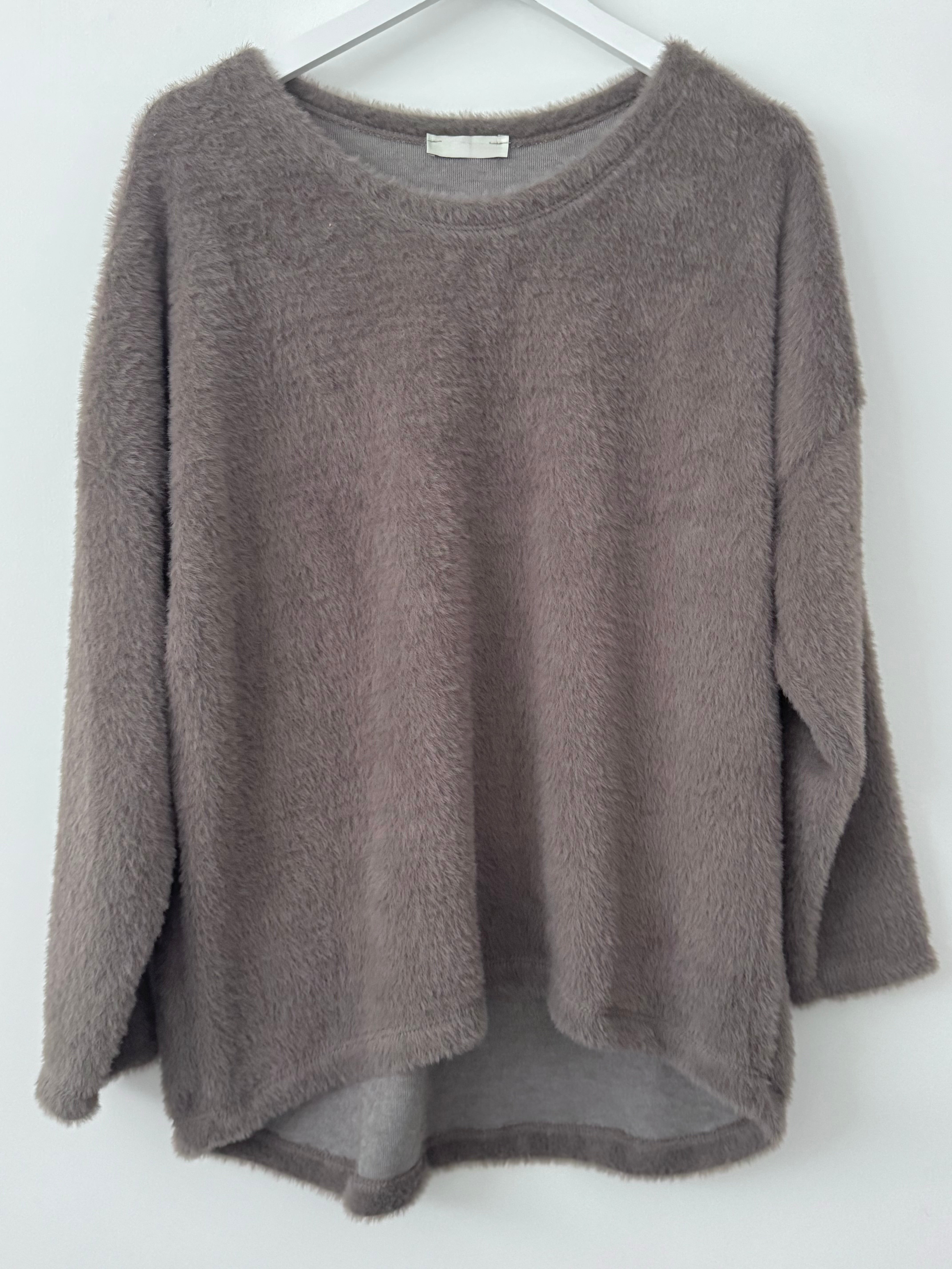 Oversized Fluffy Jumper in Mocha