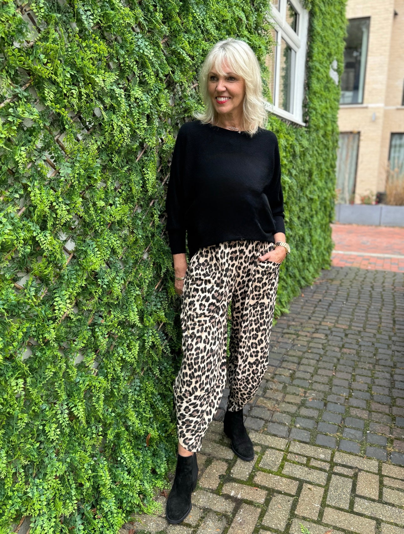 Barrel Stretch Trousers in Leopard