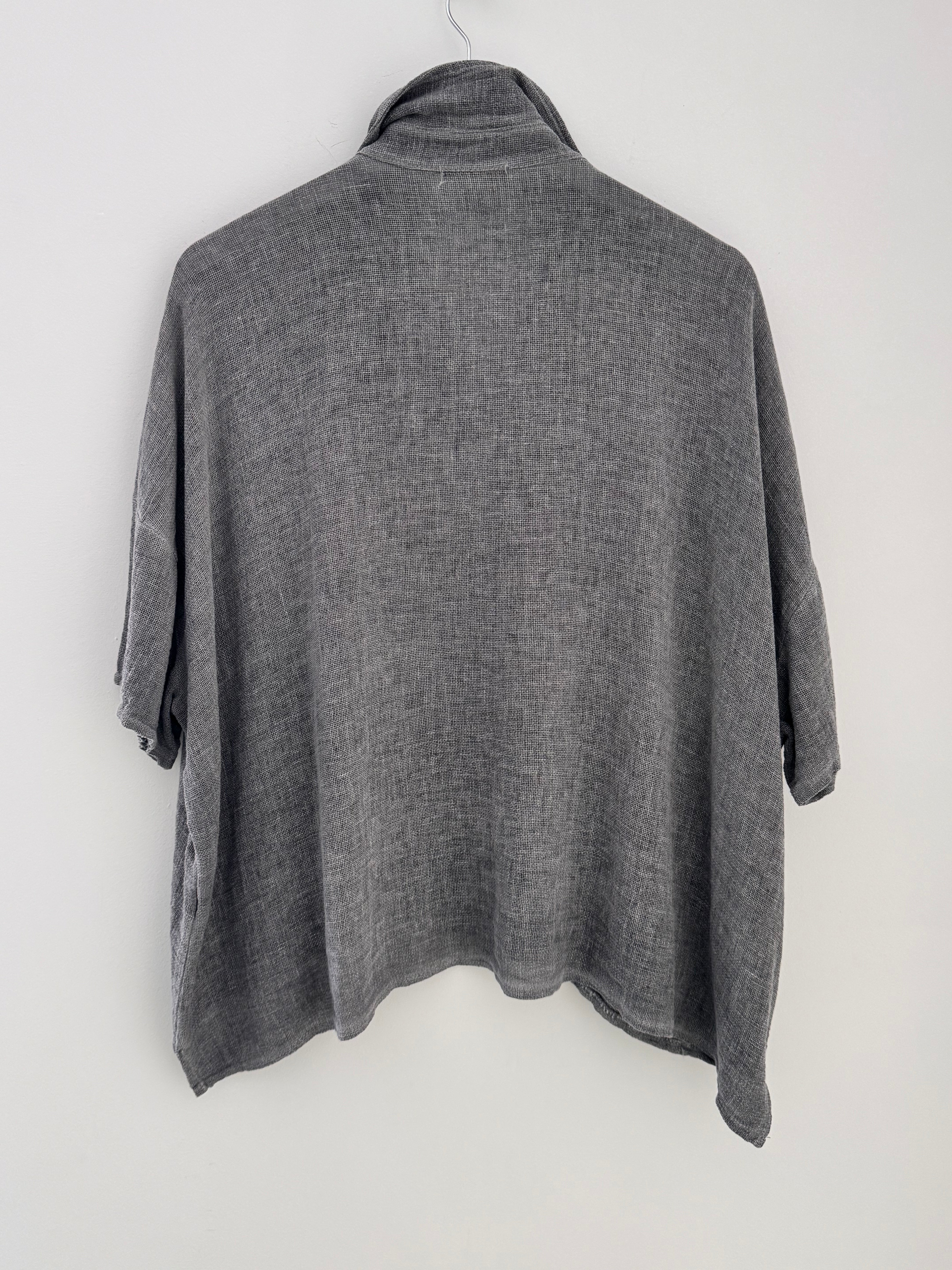 Linen & Cotton Buttoned Shirt in Soft Grey