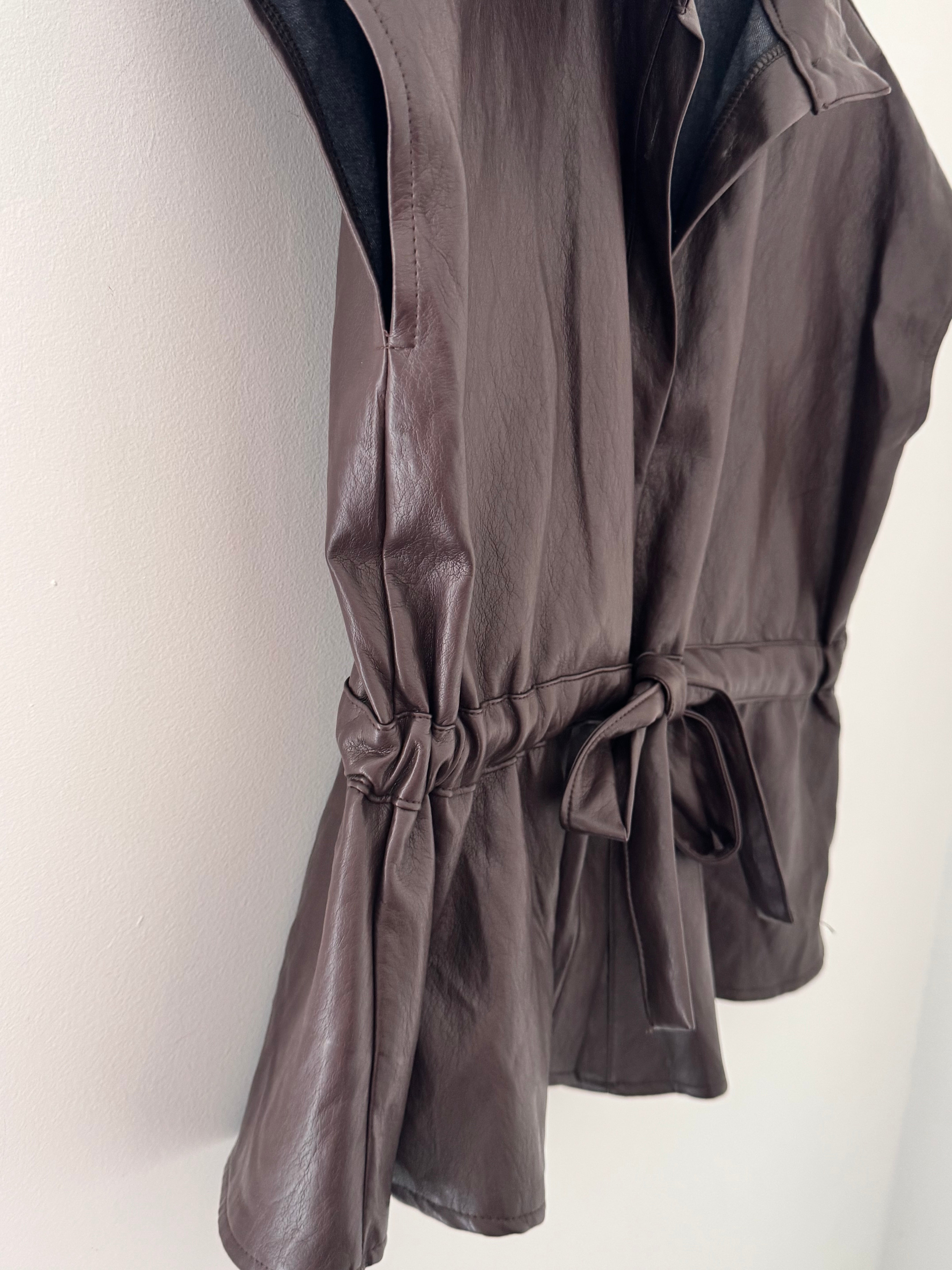 Designer Leather Gilet in Chocolate