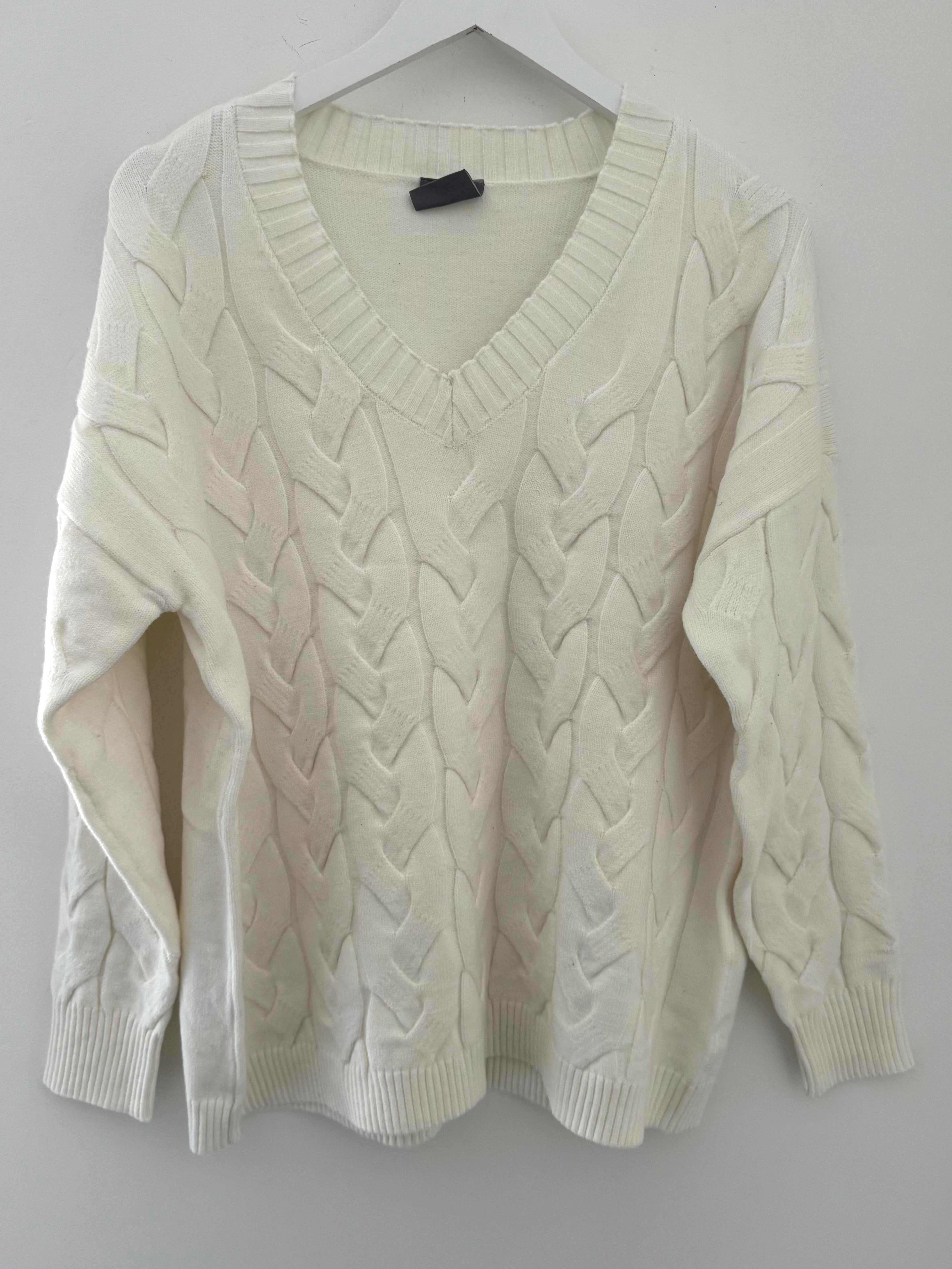 V Neck Cable Jumper in Winter White