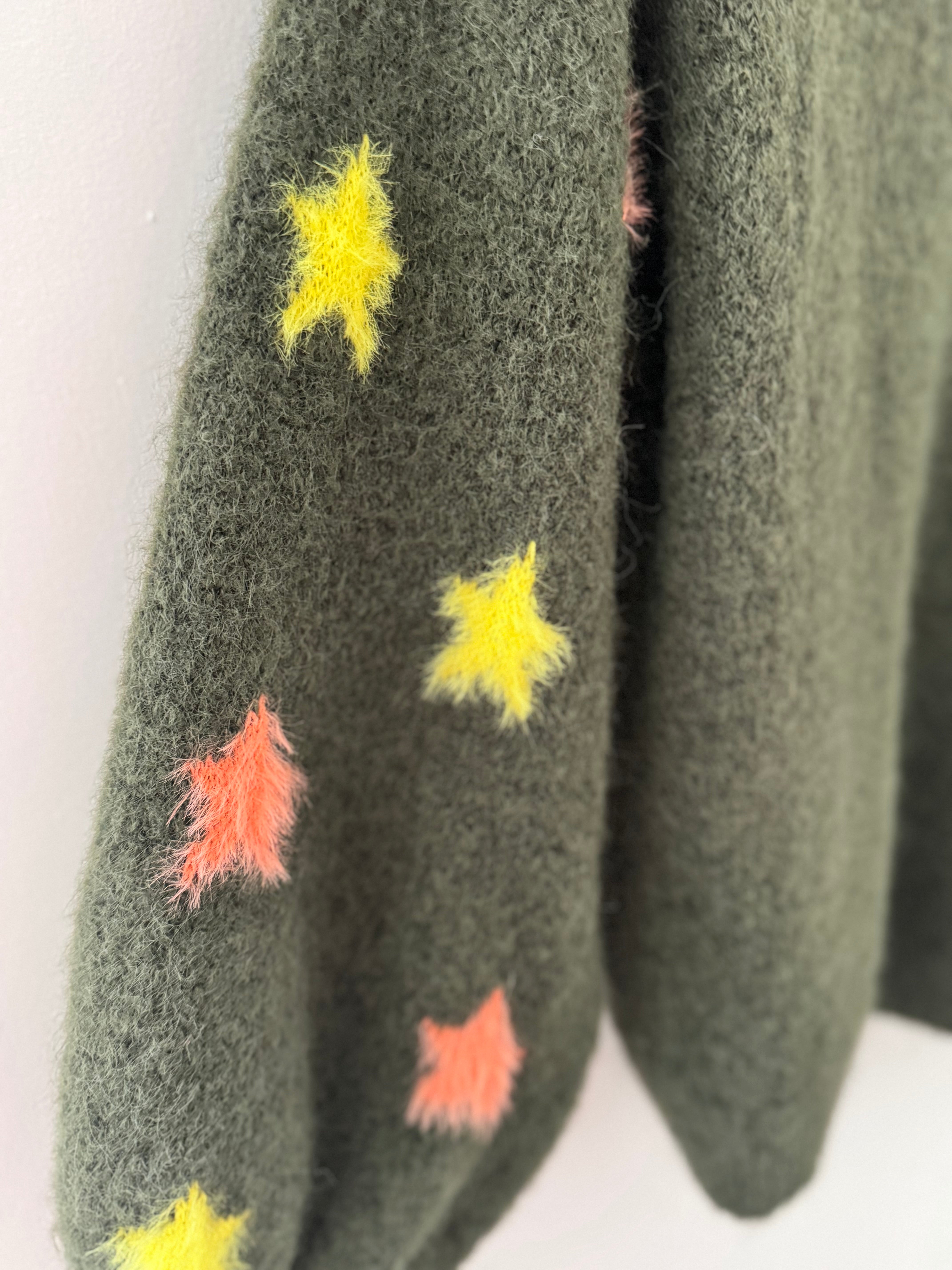 Cosy Jumper with Star Sleeves in Khaki
