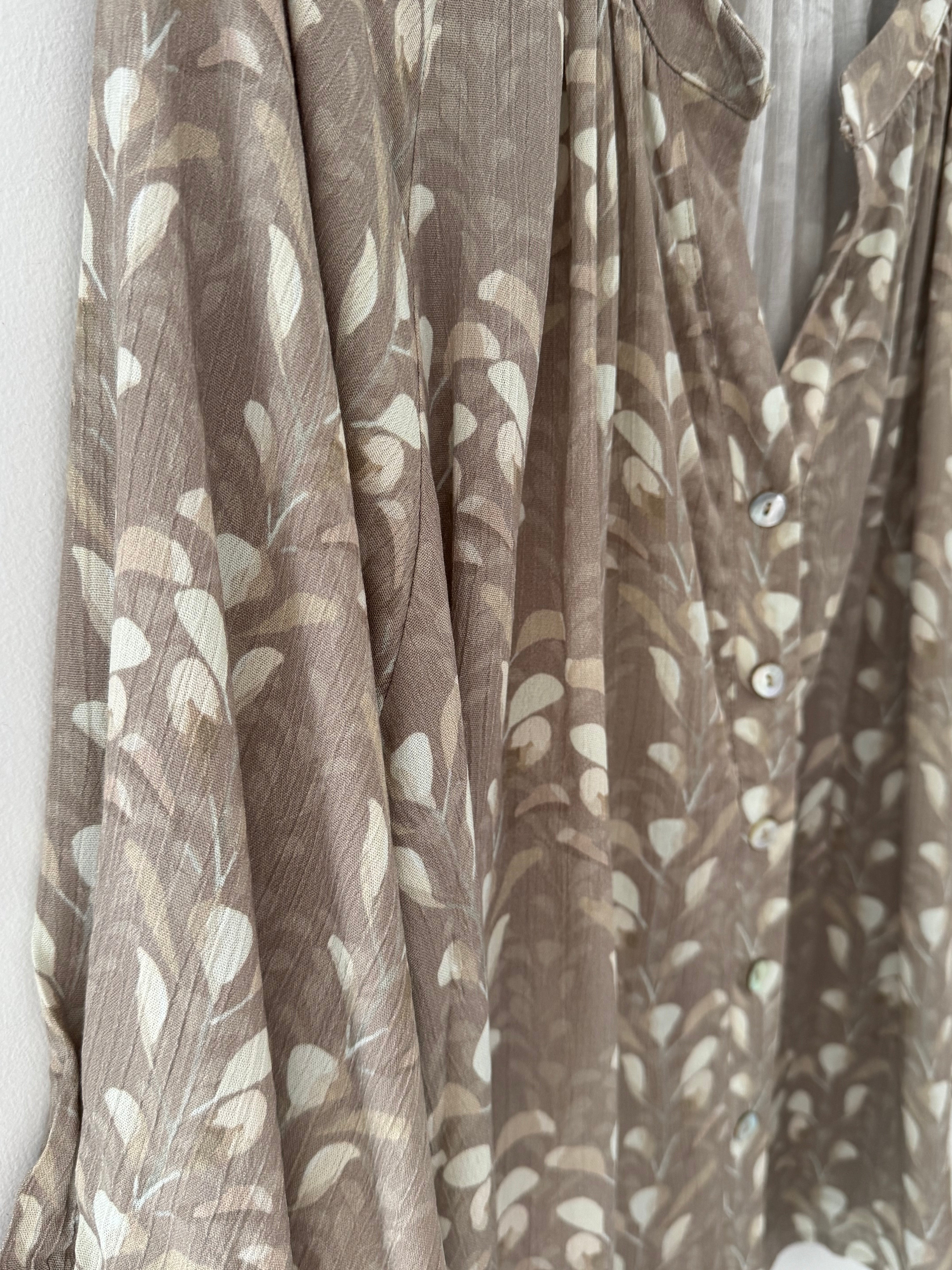 Leaf Print Blouse in Mocha