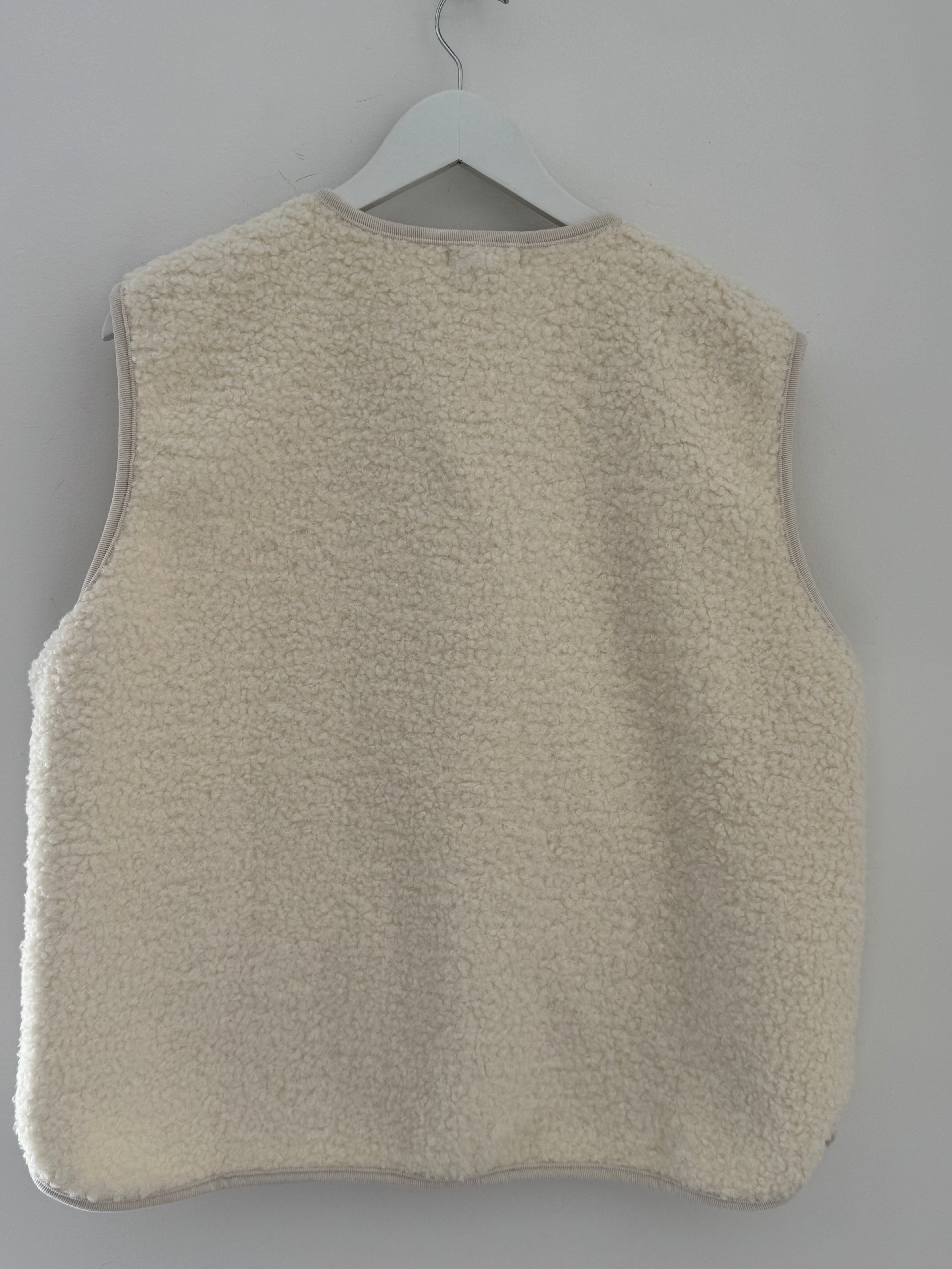 Soft Teddy Gilet in Vanilla