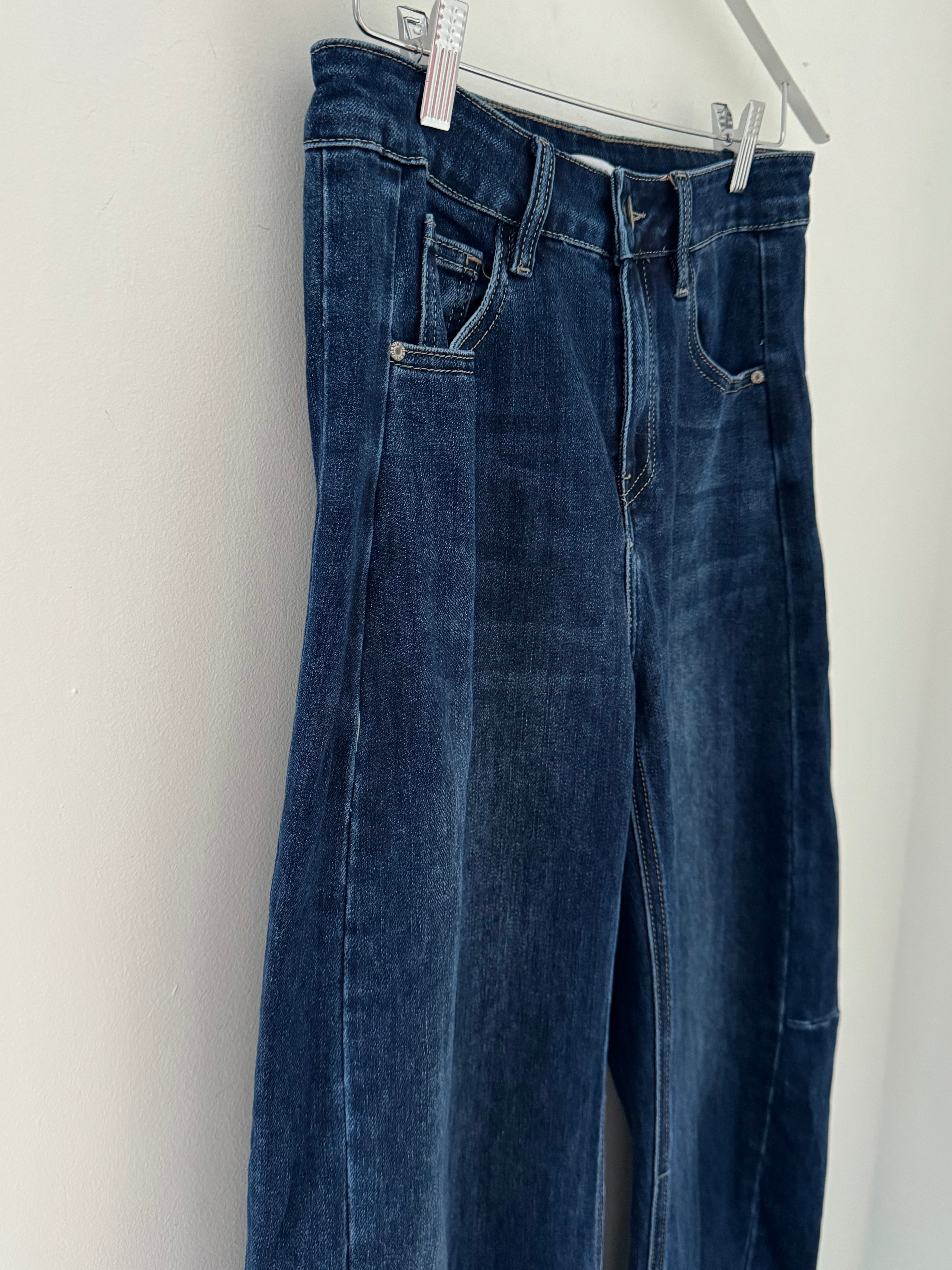 Barrel Leg Jeans in Deep Denim