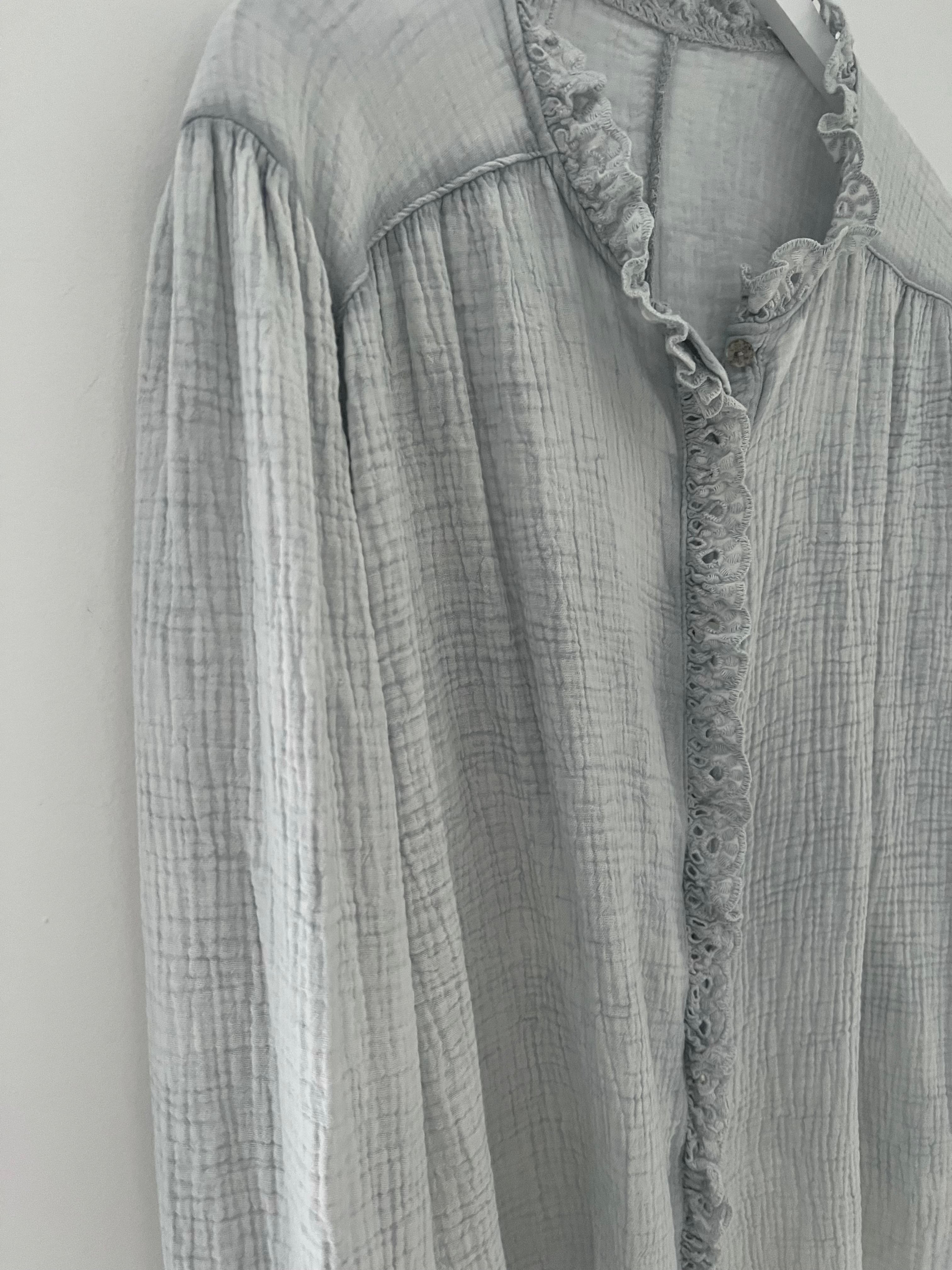 Cheesecloth Shirt in Soft Grey