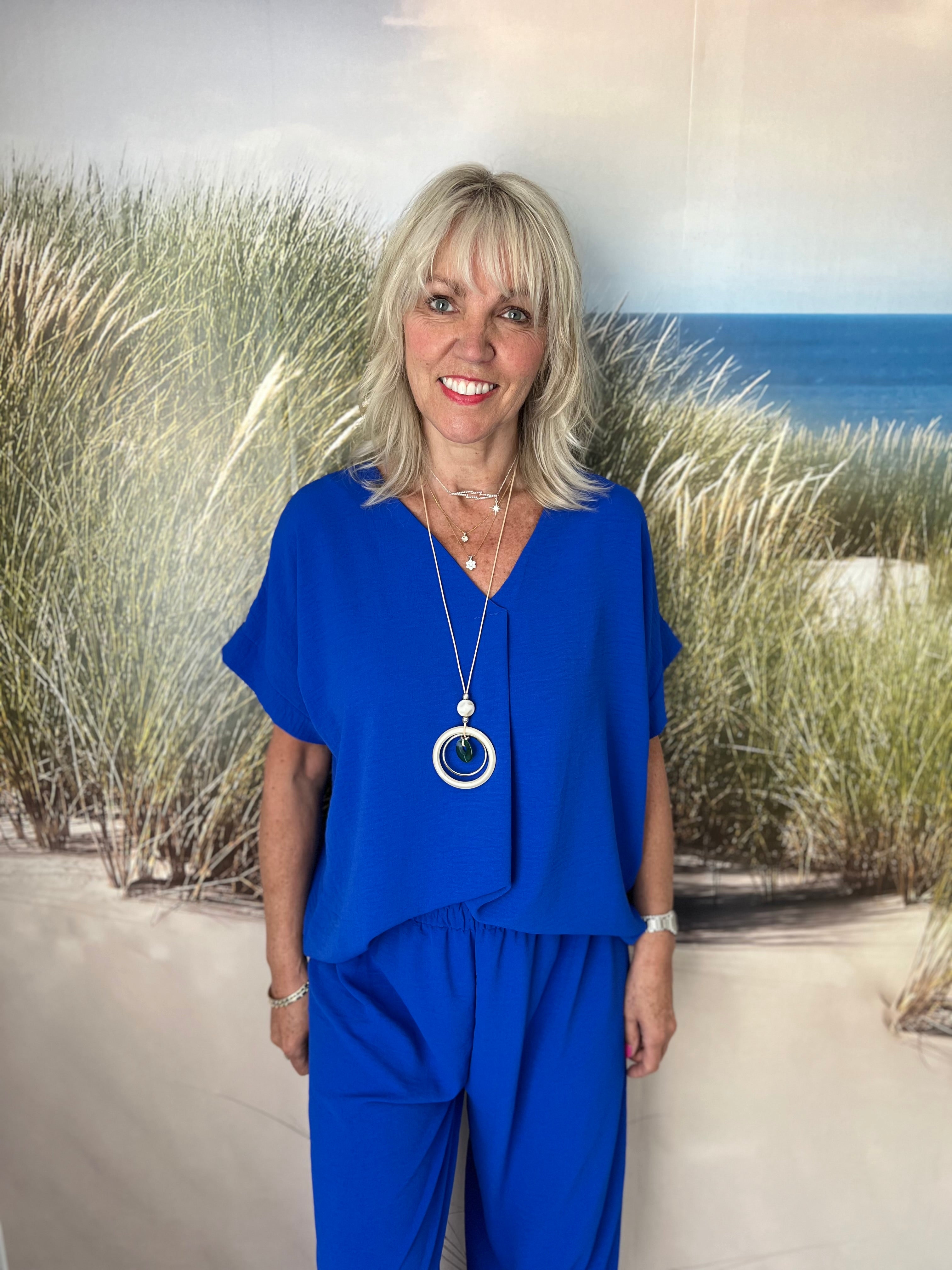 Crepe Top with Necklace in Blue