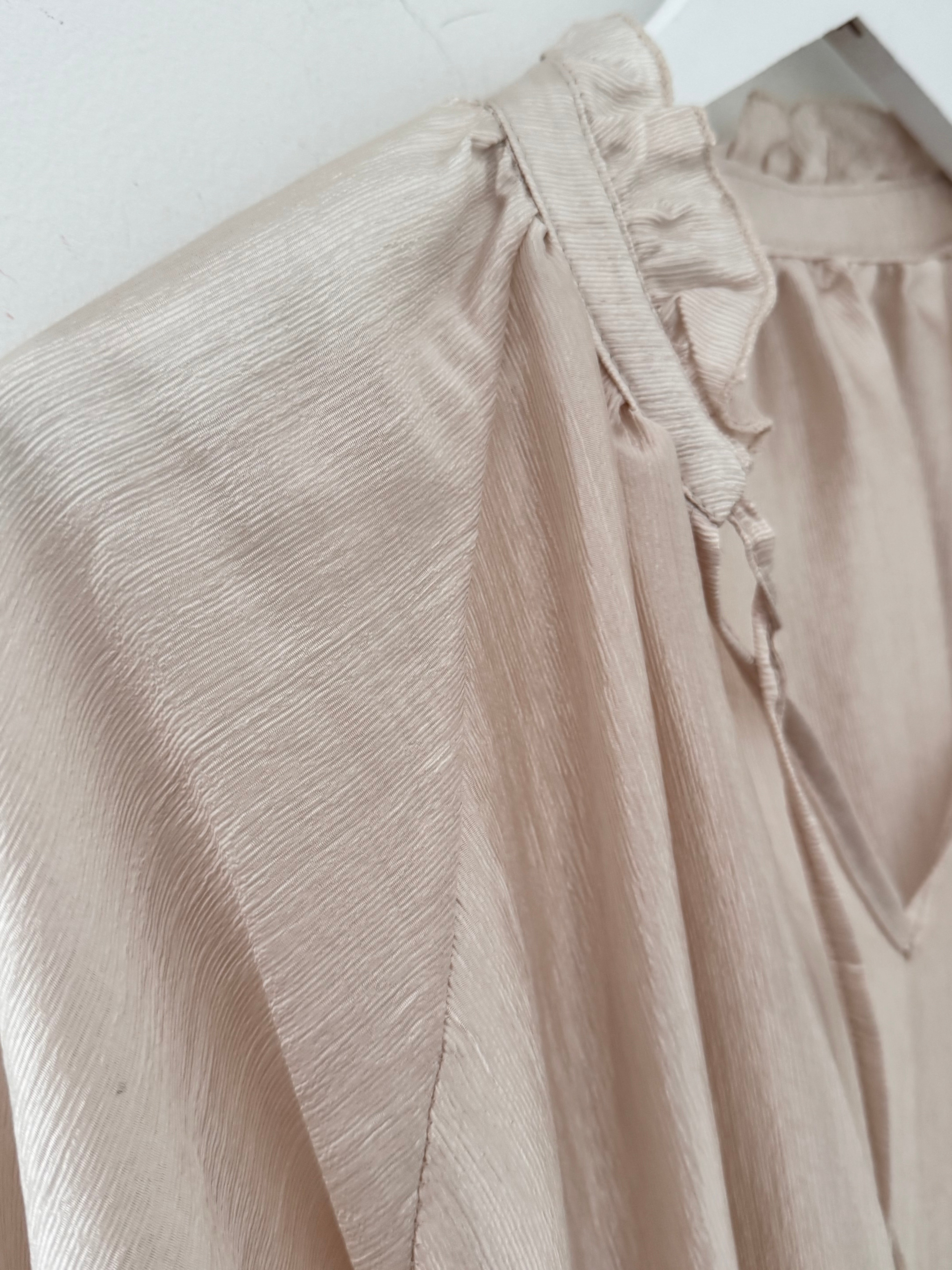 Silky Shimmer Blouse in Vanilla Blush
