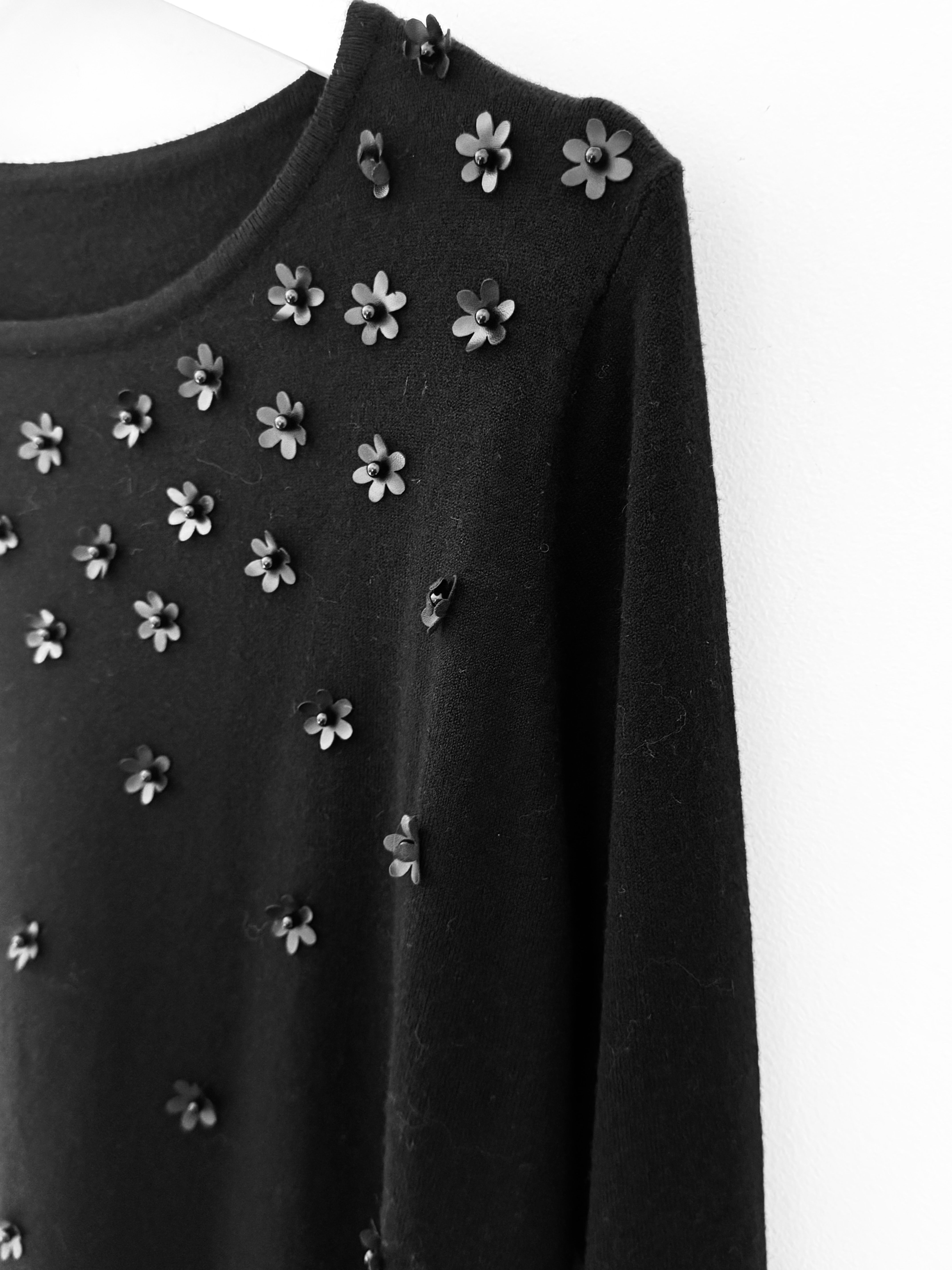 Soft Jumper with Flowers in Black