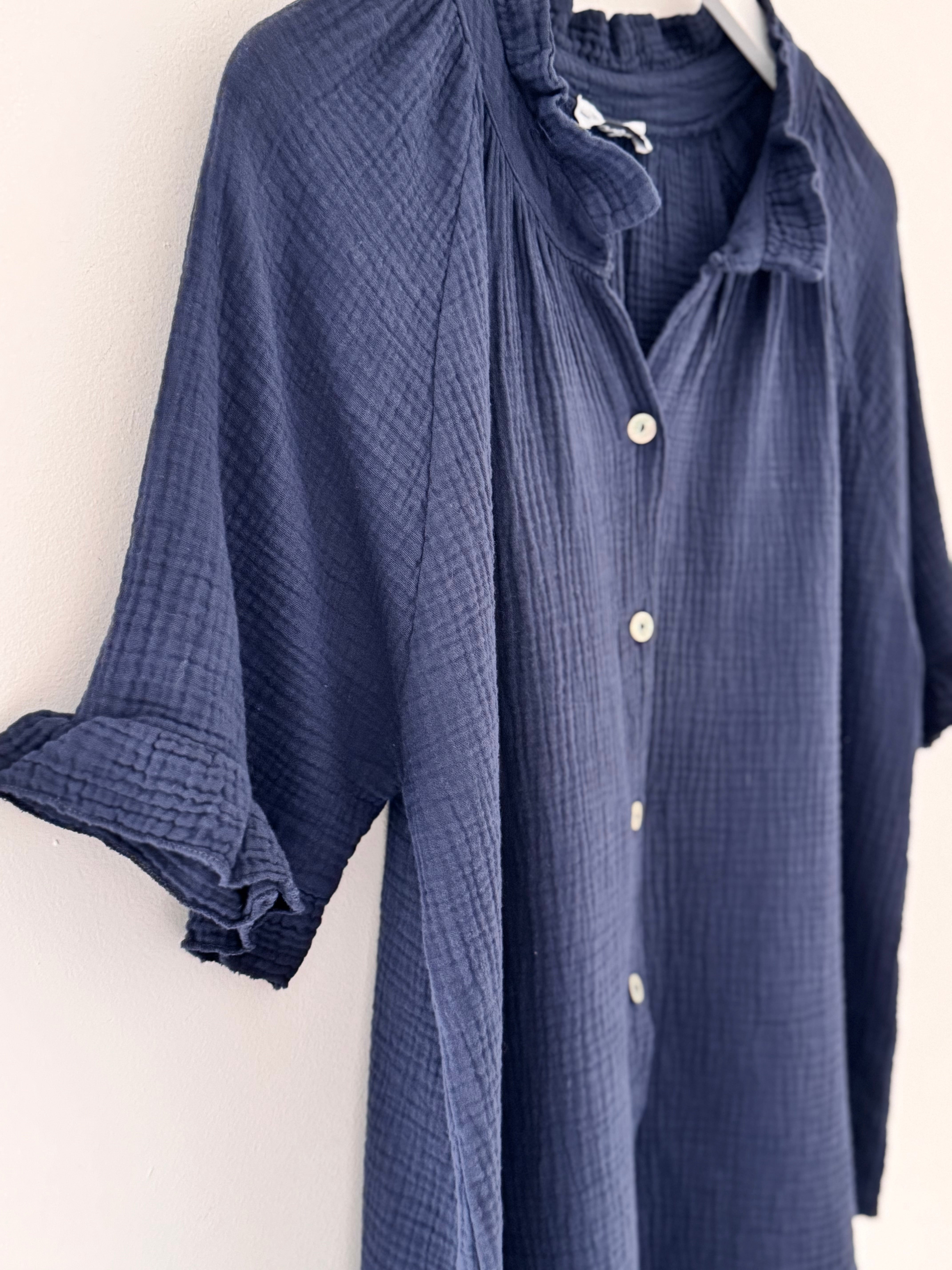 Short Sleeve Cheesecloth Shirt in Navy