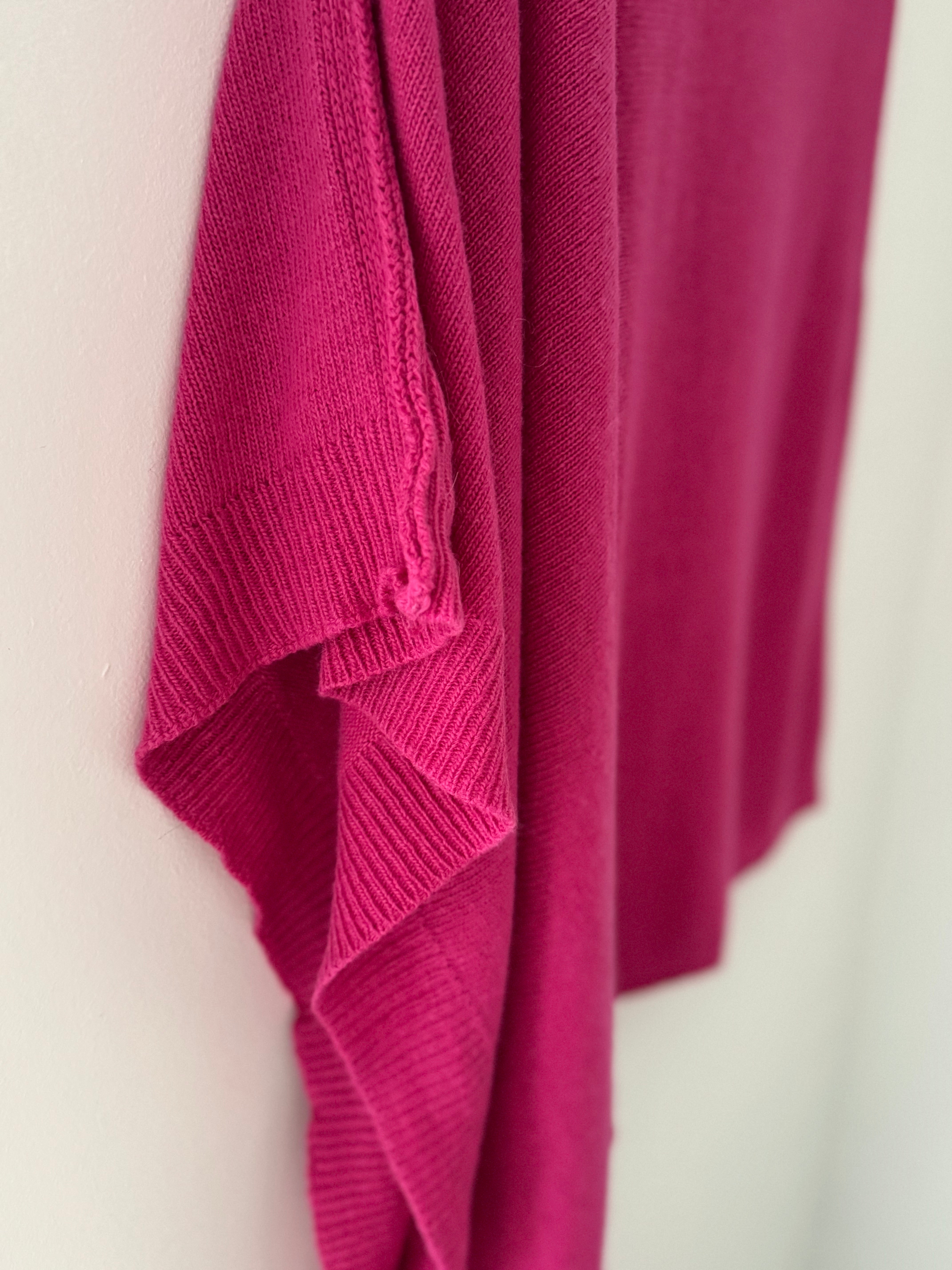 Cashmere Poncho in Fuchsia