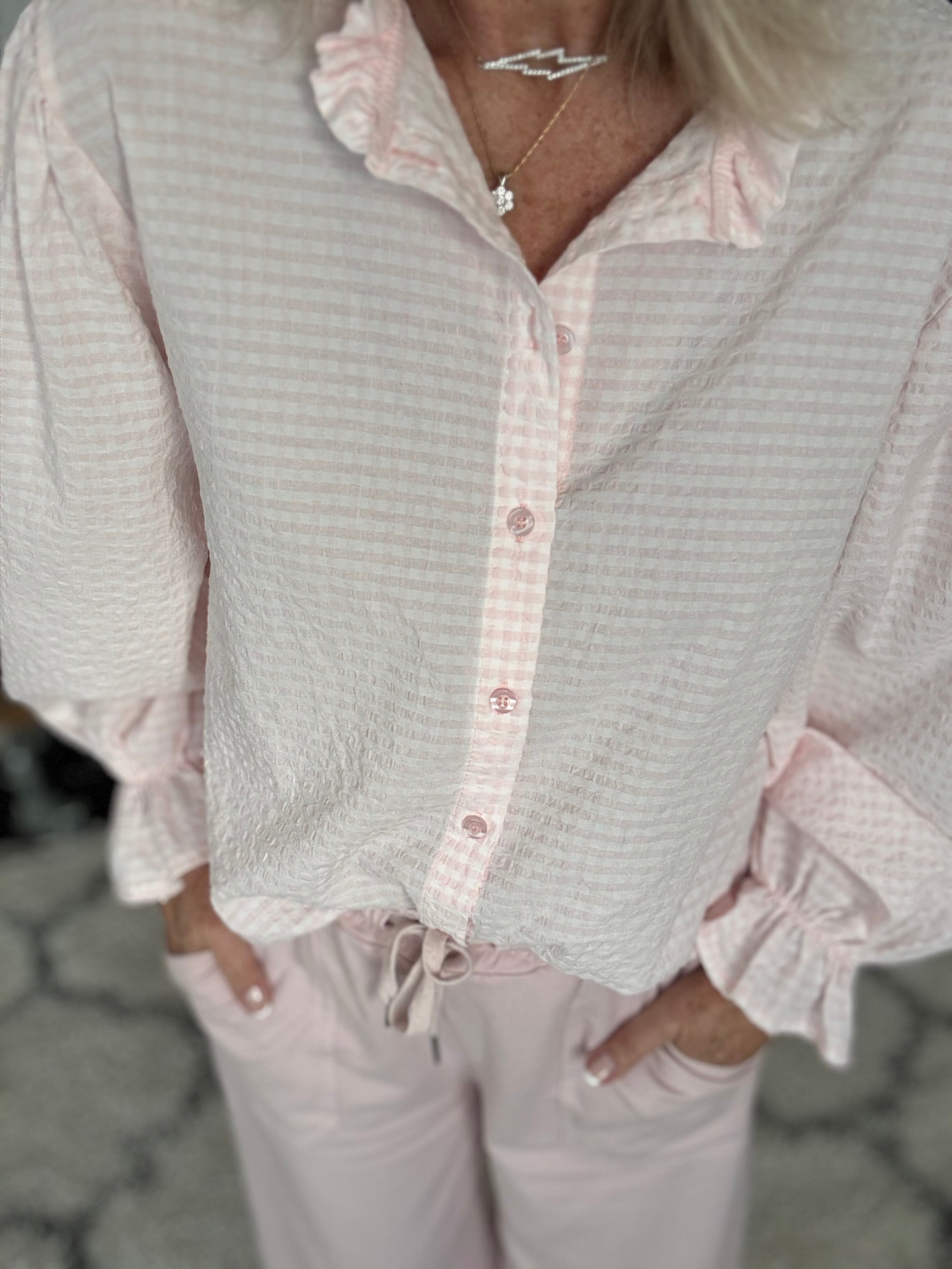 Gingham Seersucker Buttoned Shirt in Pink