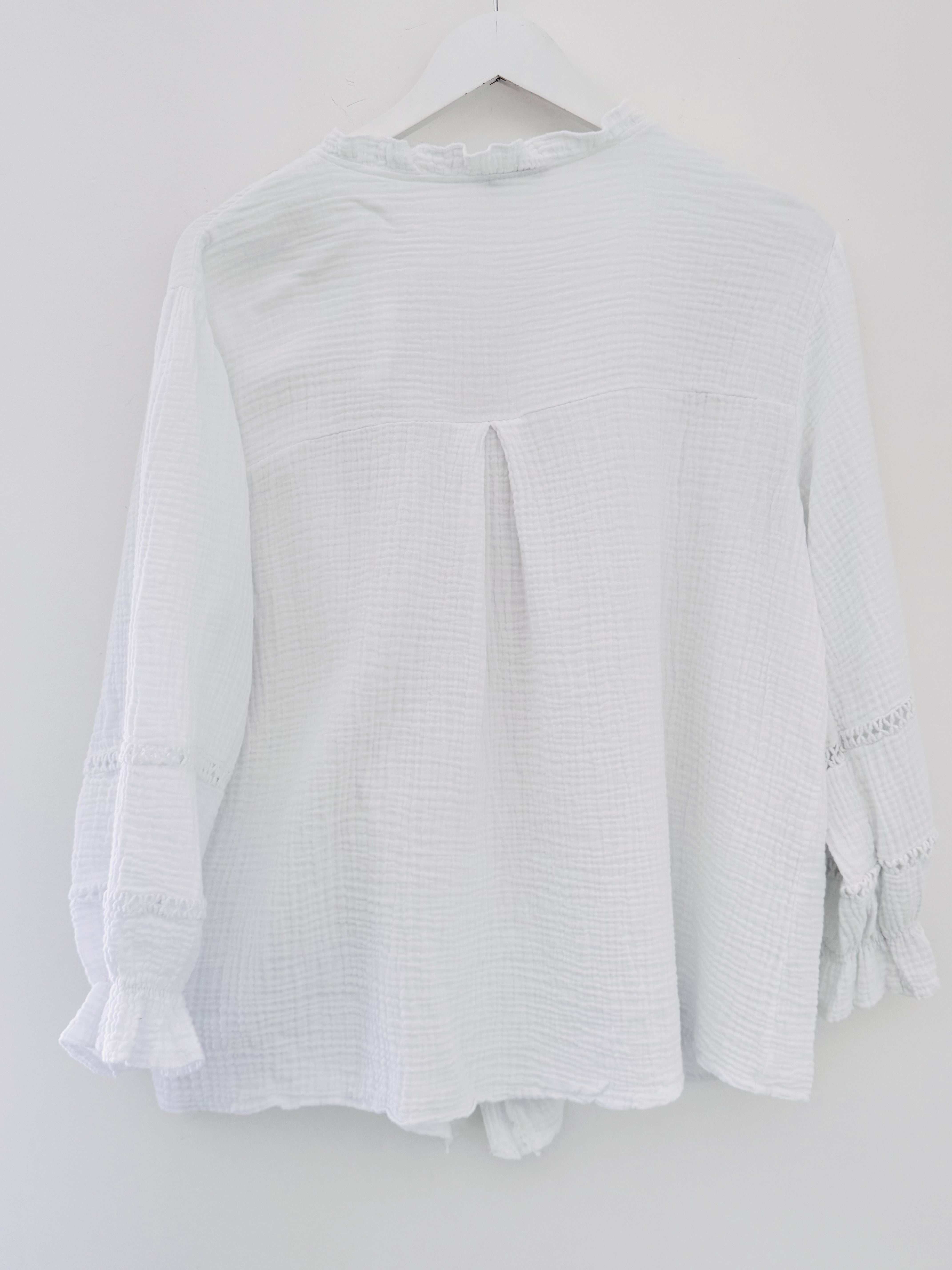 Detailed Cheesecloth Shirt in White