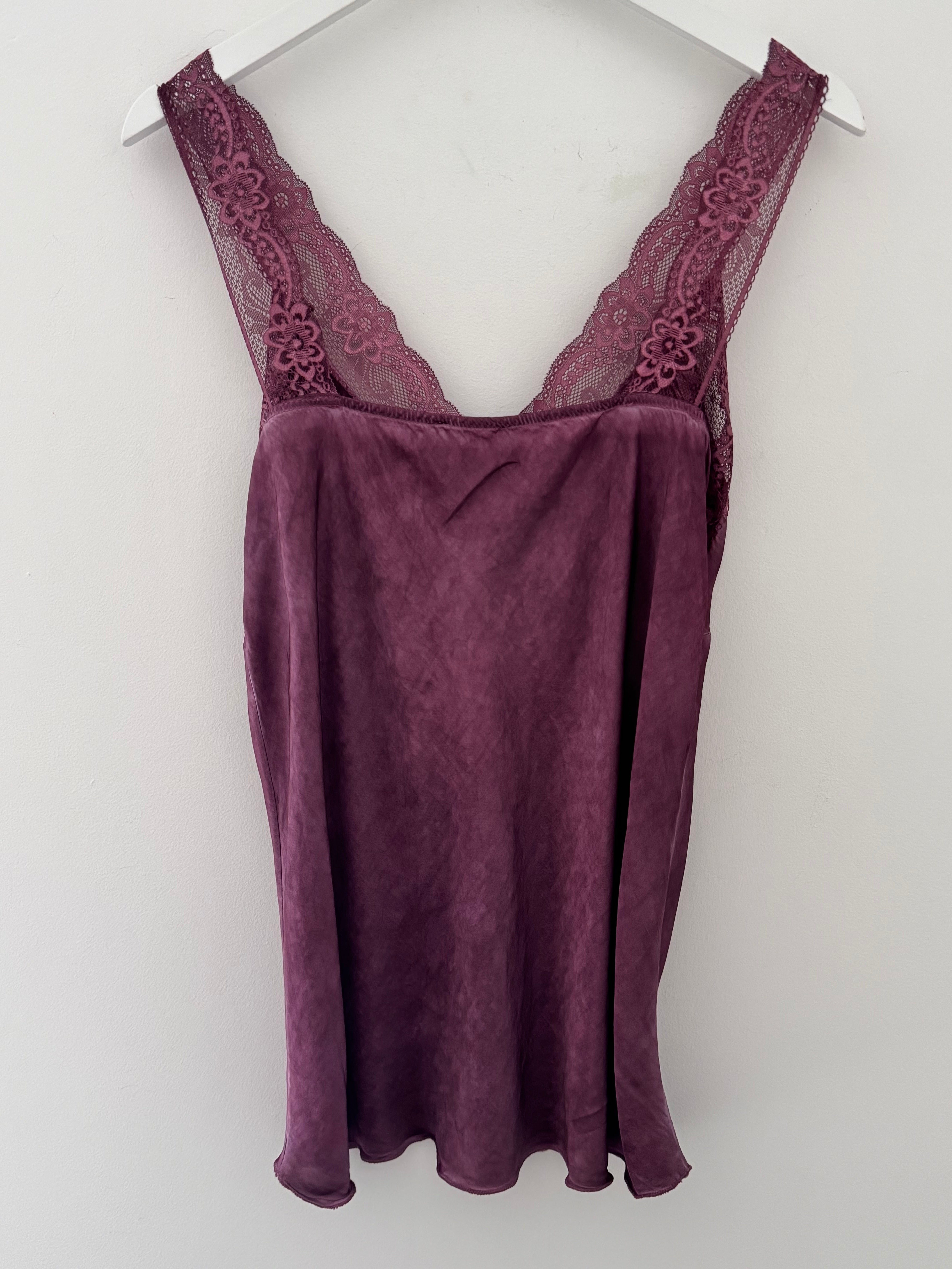 Lace Trim Silk Cami in Plum