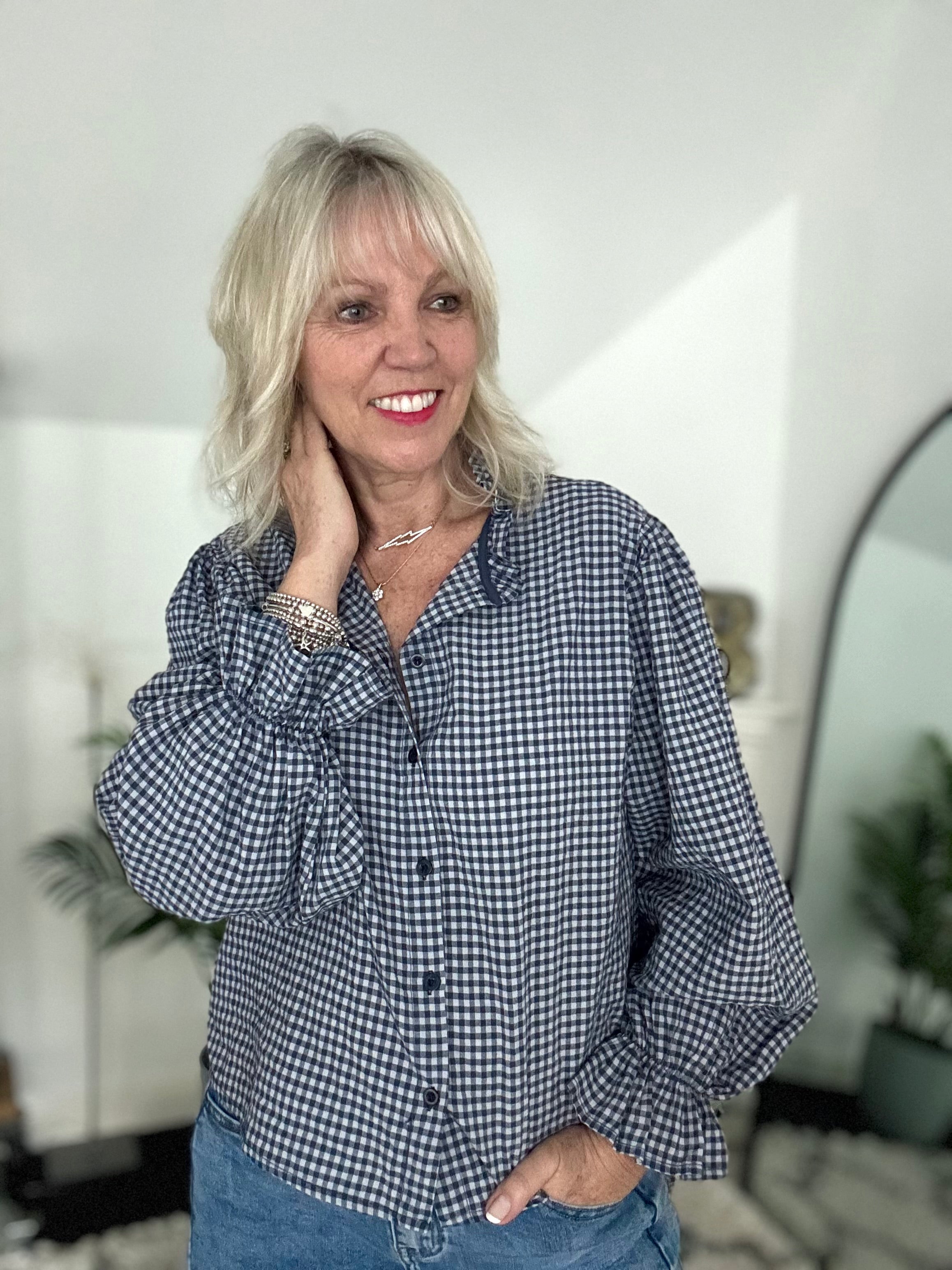 Gingham Seersucker Buttoned Shirt in Navy