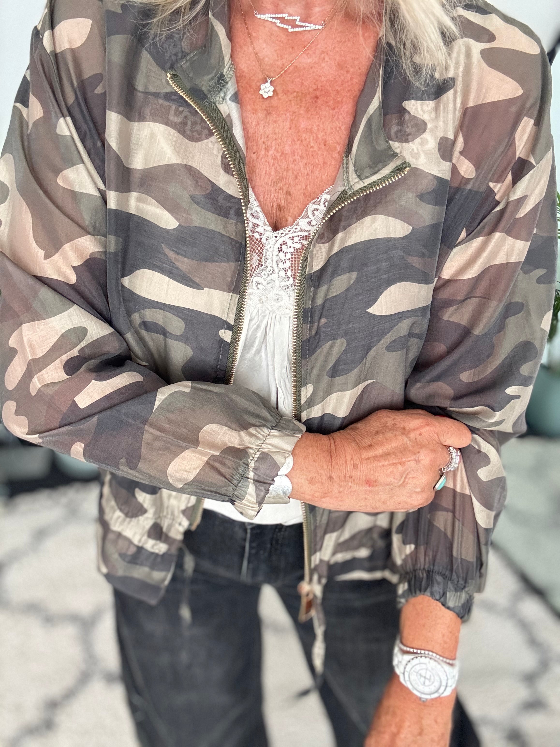 Lightweight Bomber Jacket in Camo