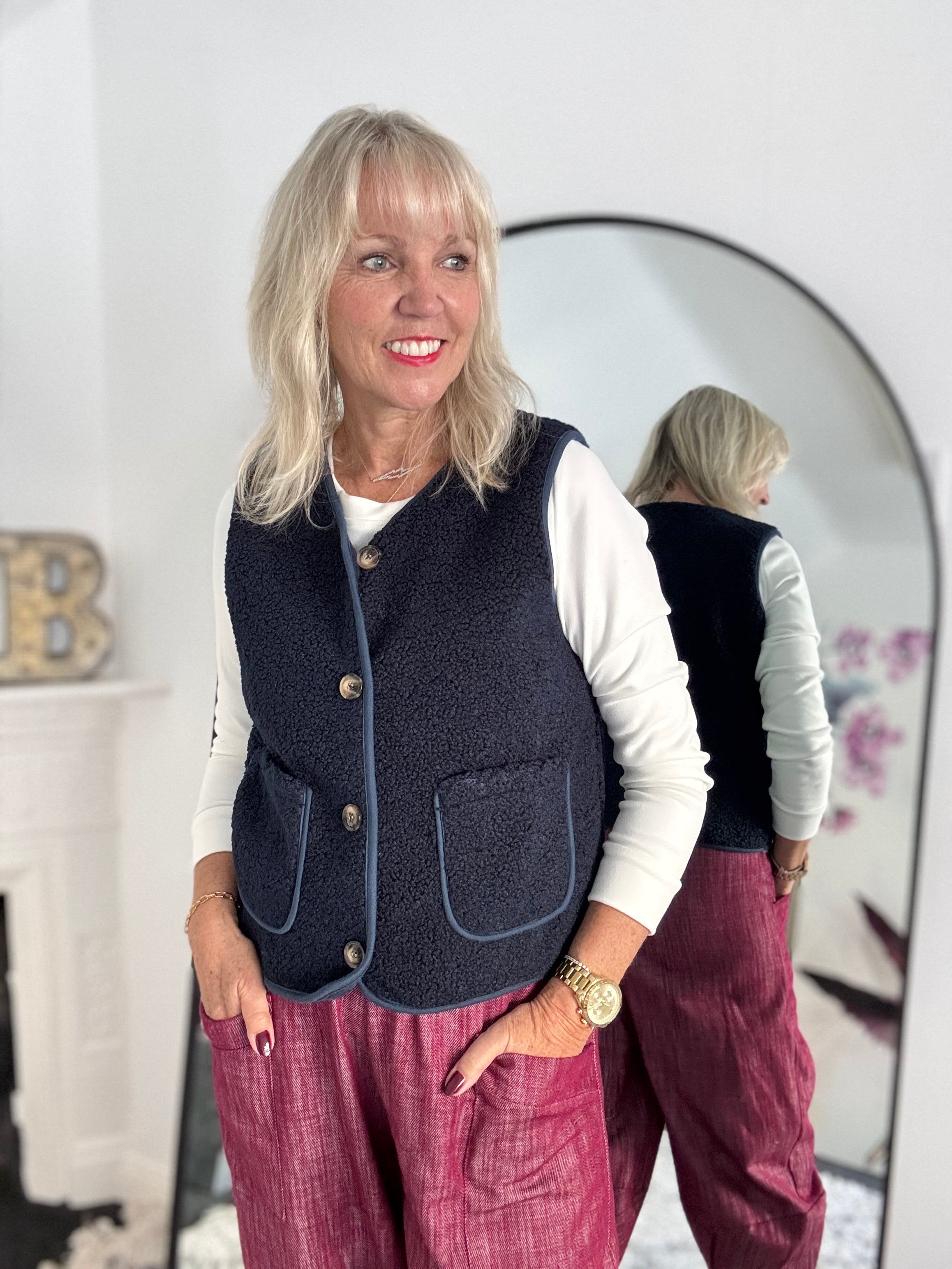 Boucle Gilet in Navy