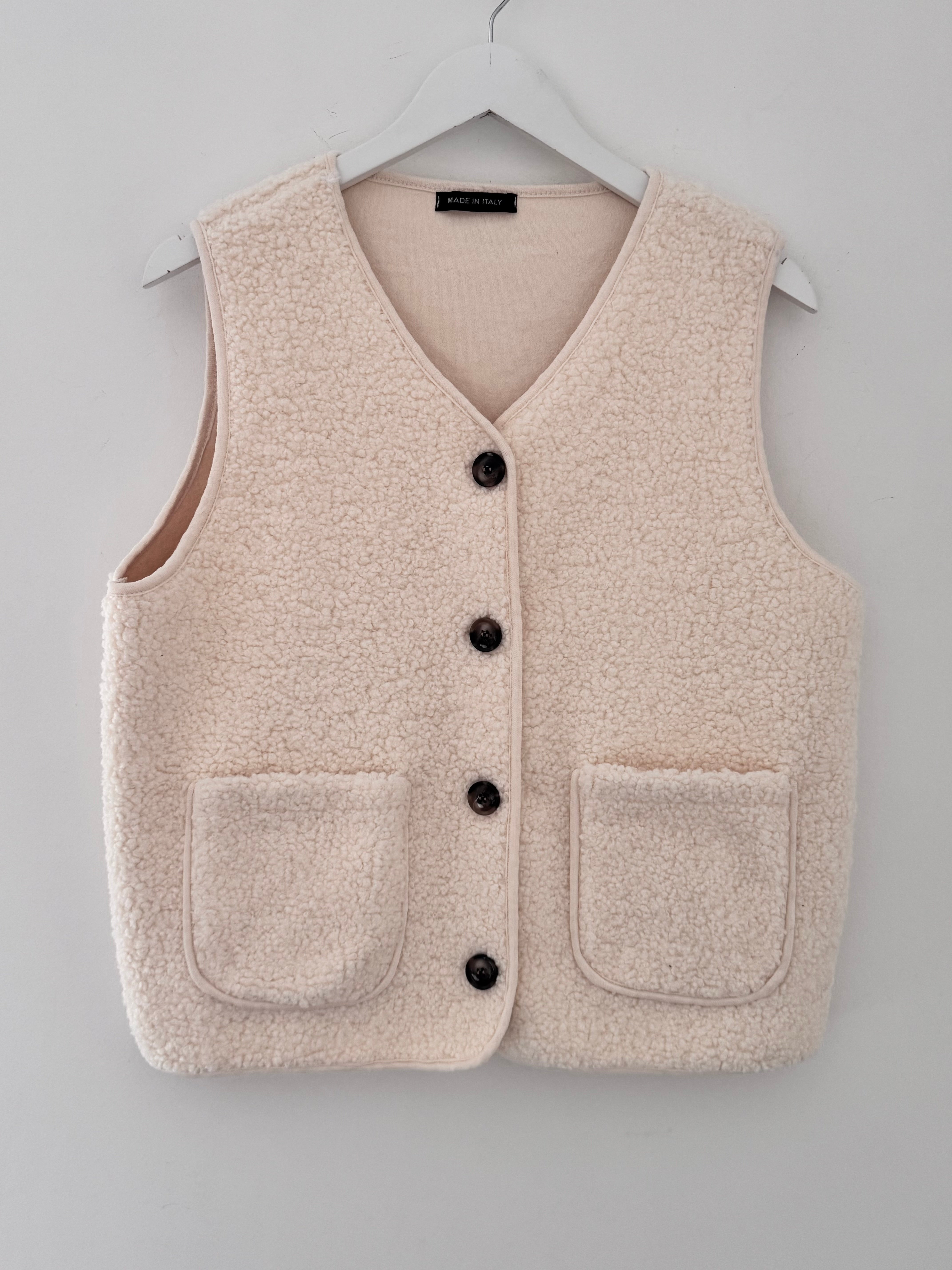 Boucle Gilet in Vanilla