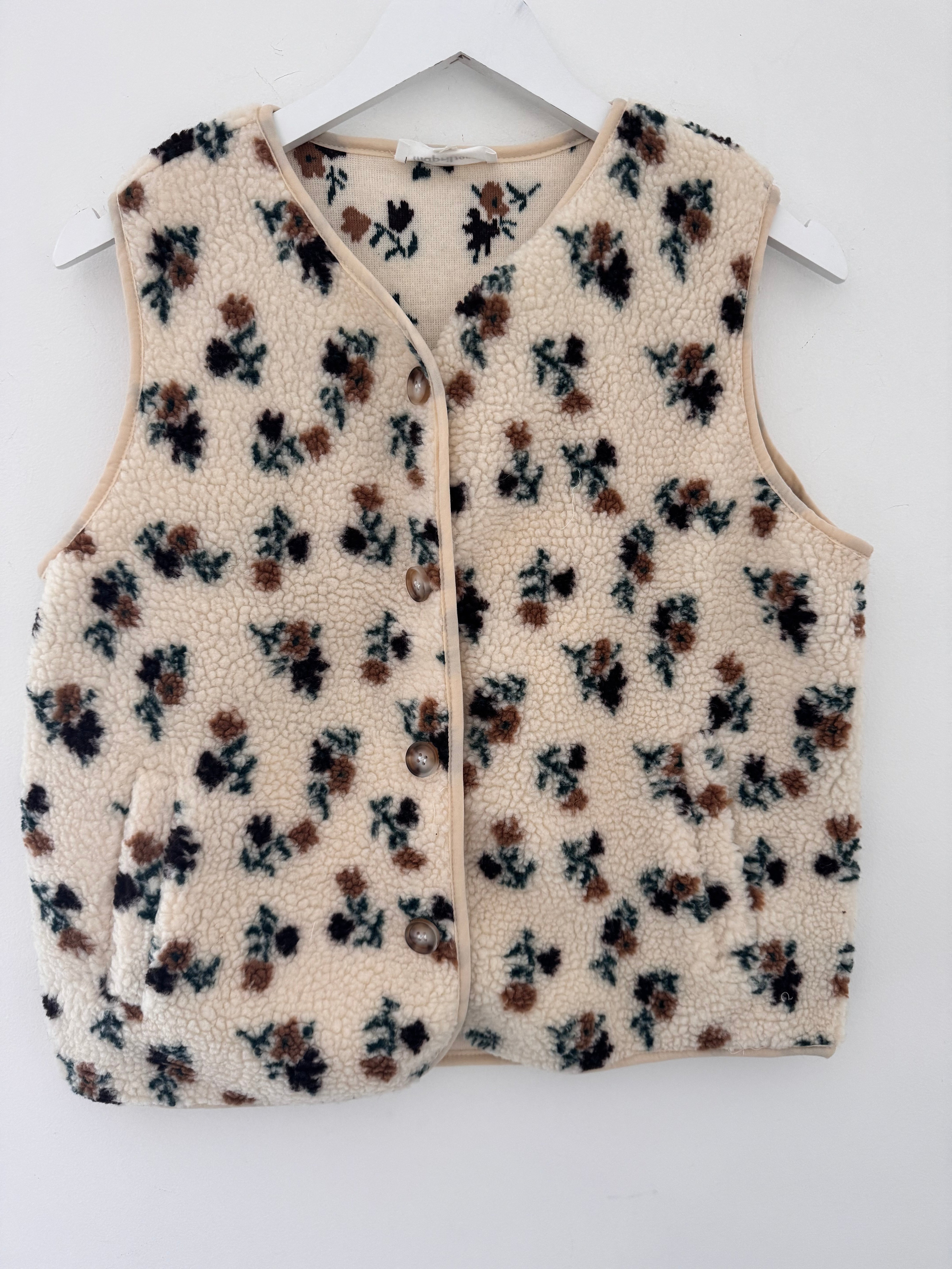 Boucle Gilet with Print in Ecru