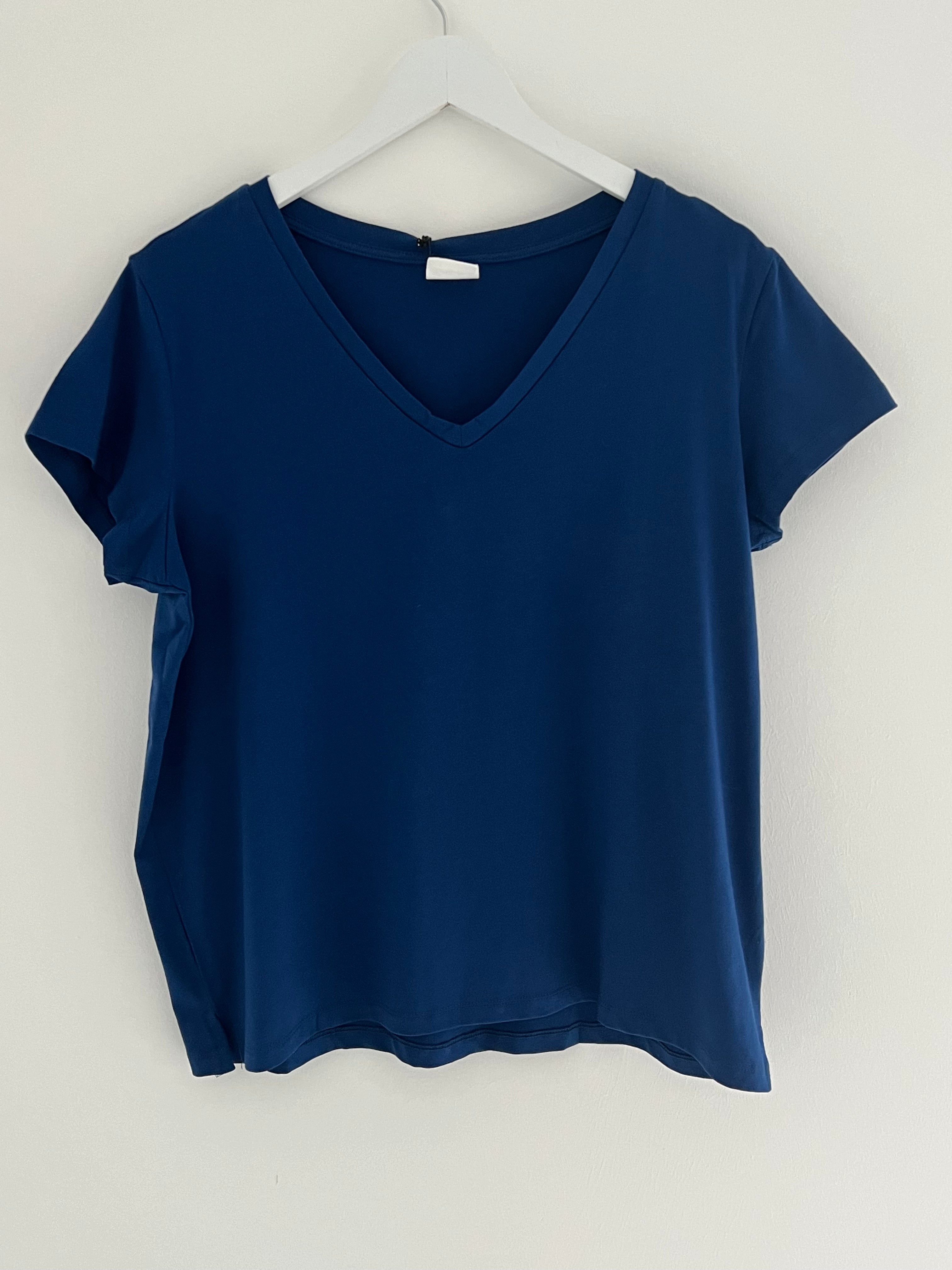 Cotton V Neck Tee in Sea Blue