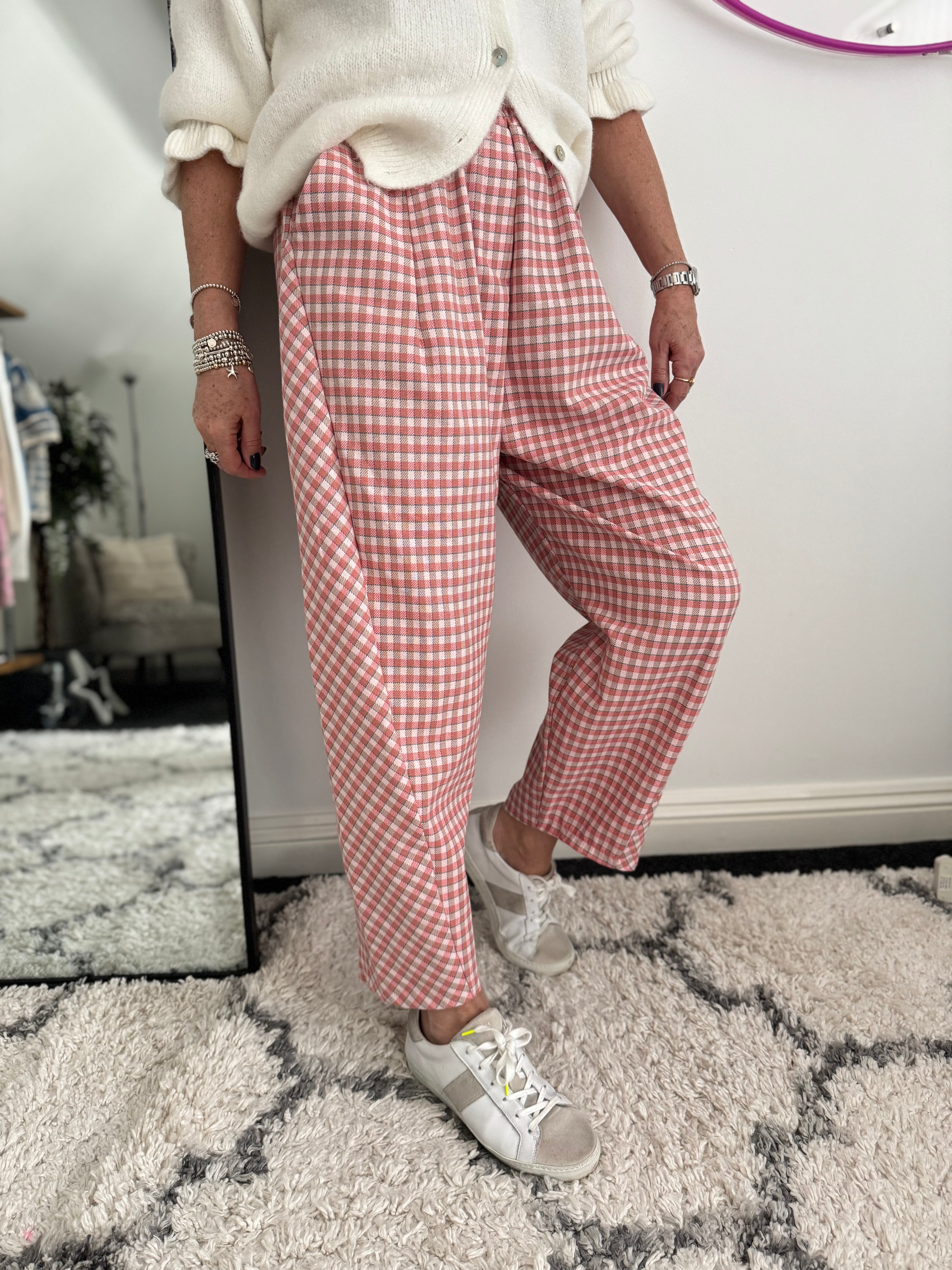 Barrel Check Trousers in Pink