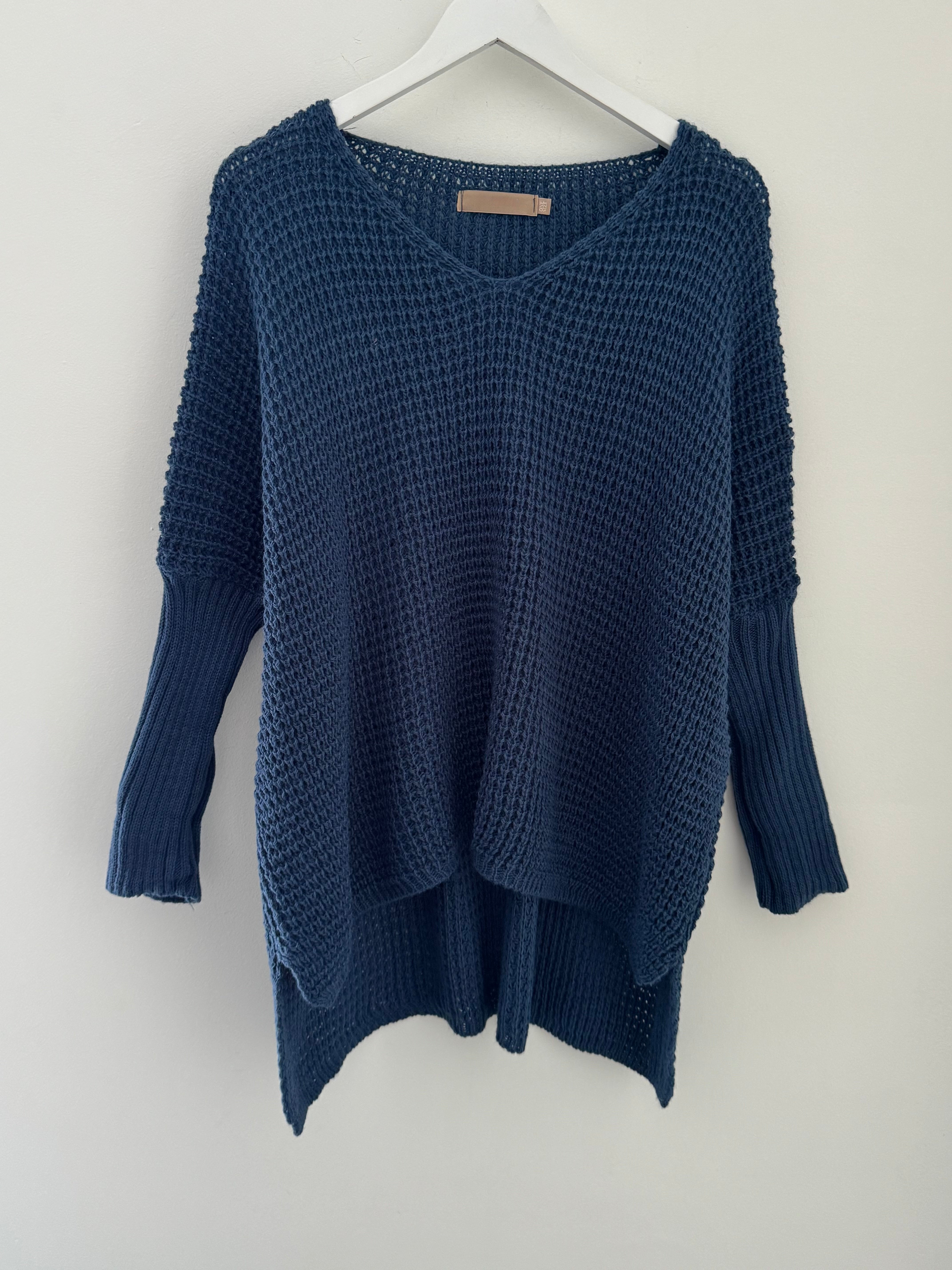 V Neck Waffle Knit in Blue