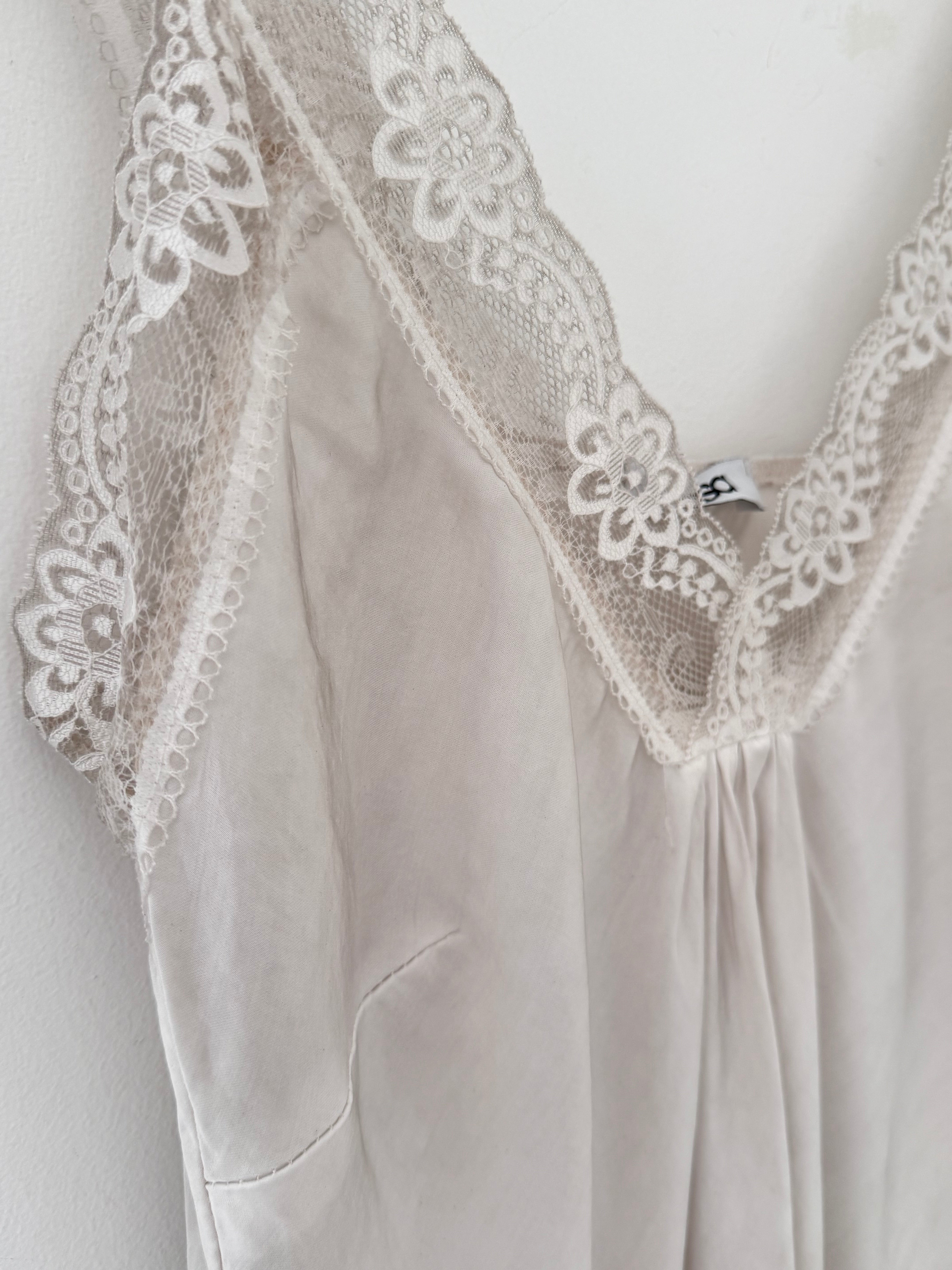 Lace Trim Silk Cami in Silvery Ecru