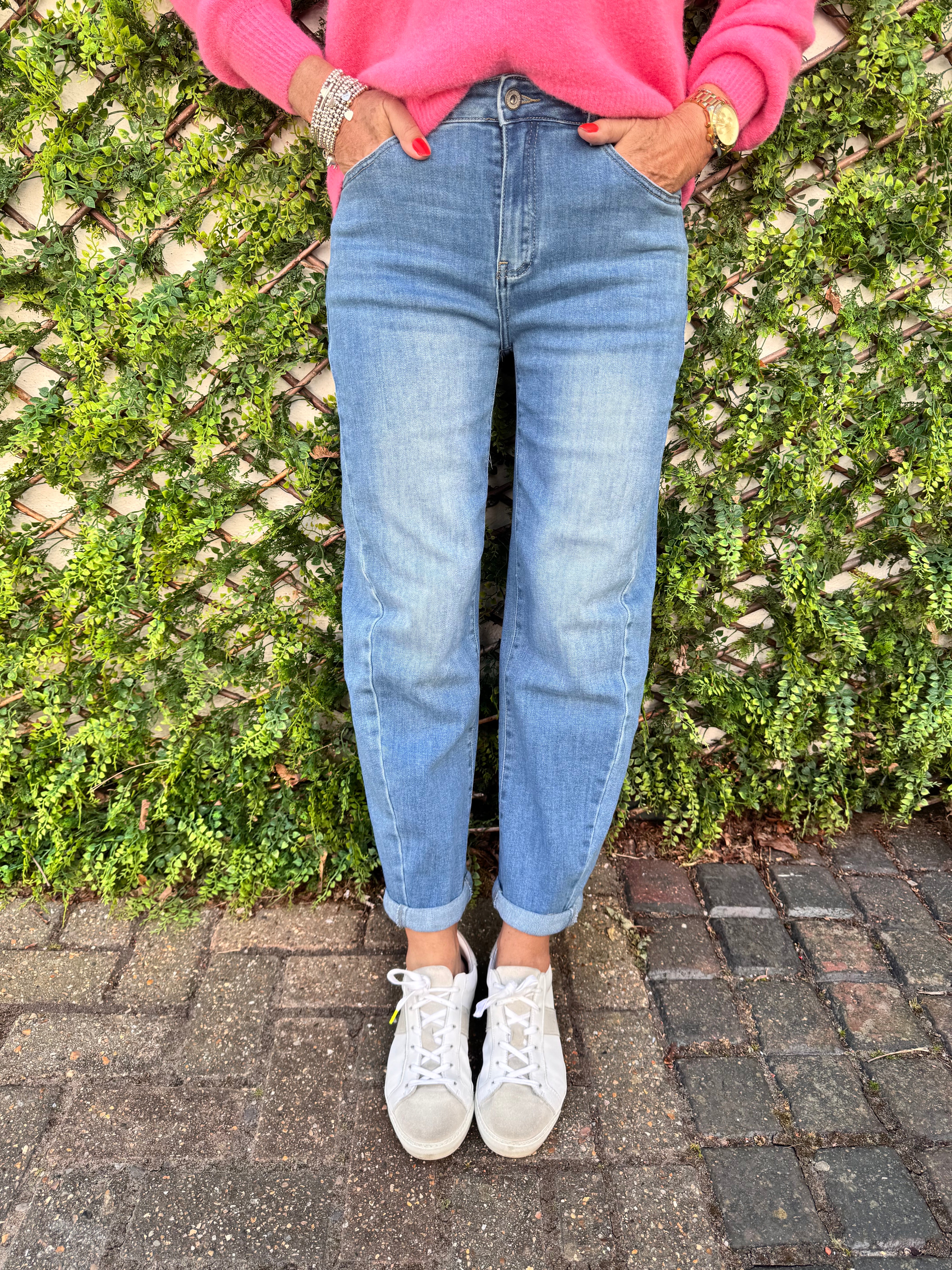 Stretch Boyfriend Jeans in Light Denim