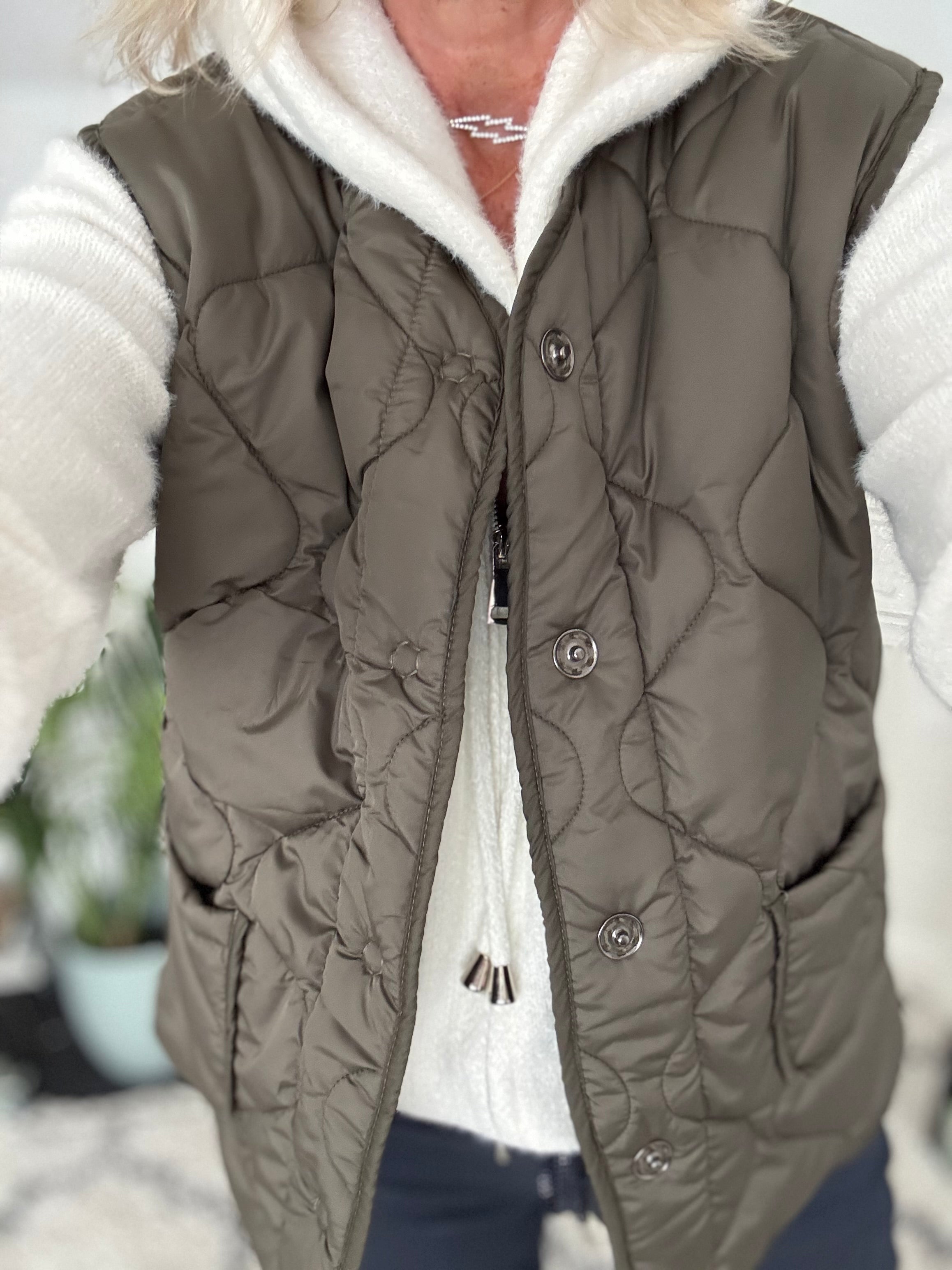 Reversible Quilted Gilet in Khaki & Leopard