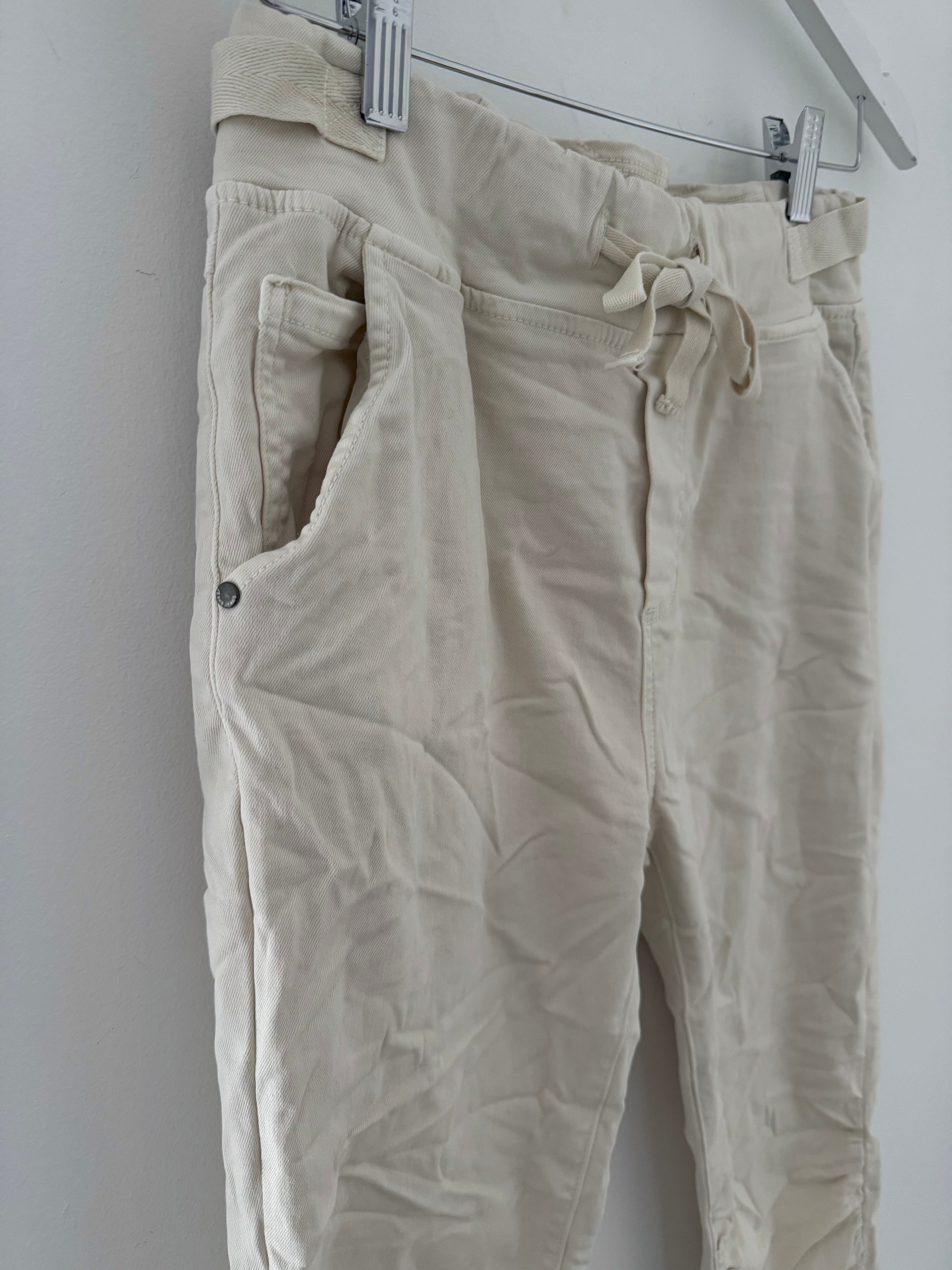 Jean Joggers in Ecru