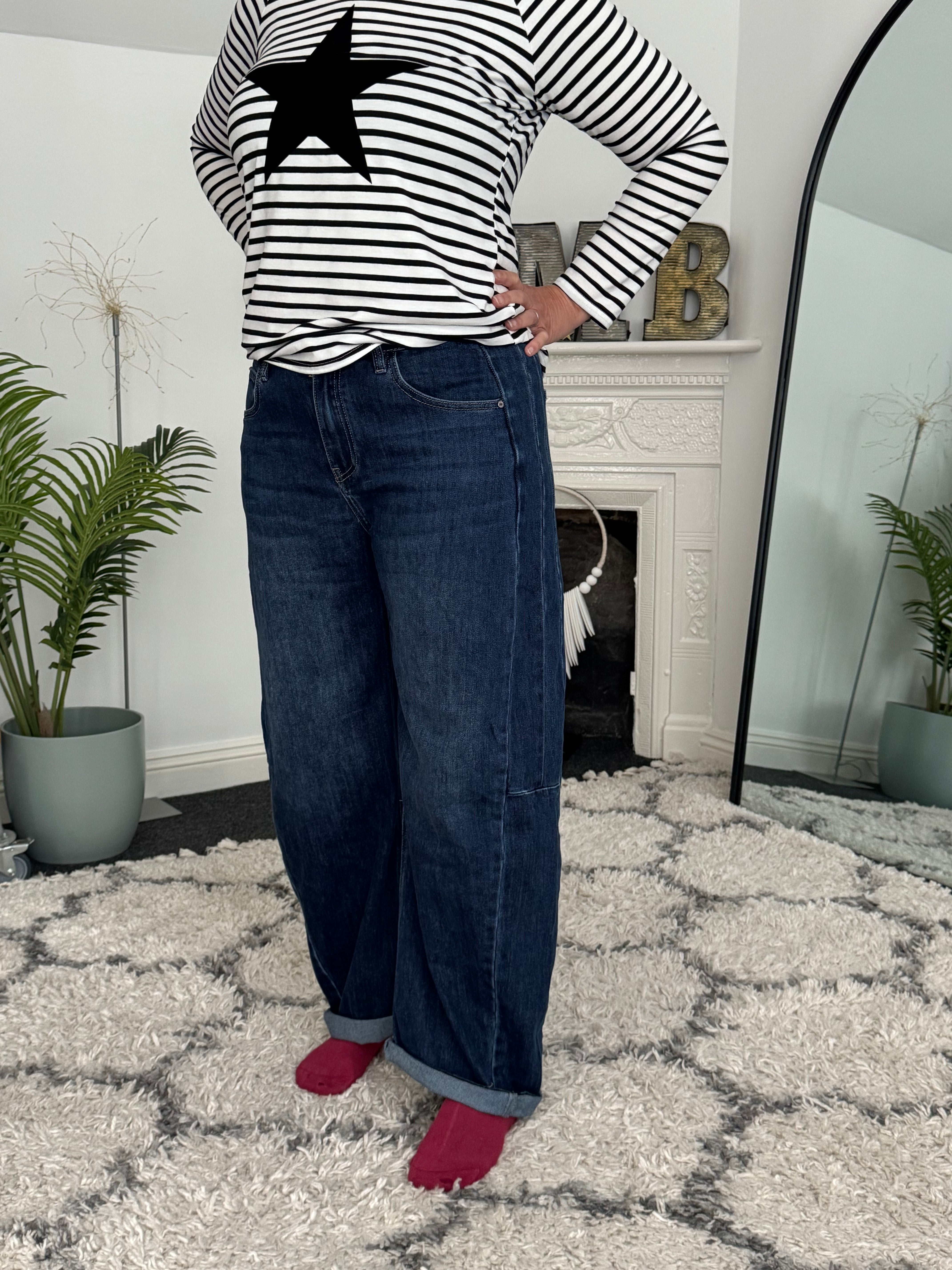 Barrel Leg Jeans in Deep Denim