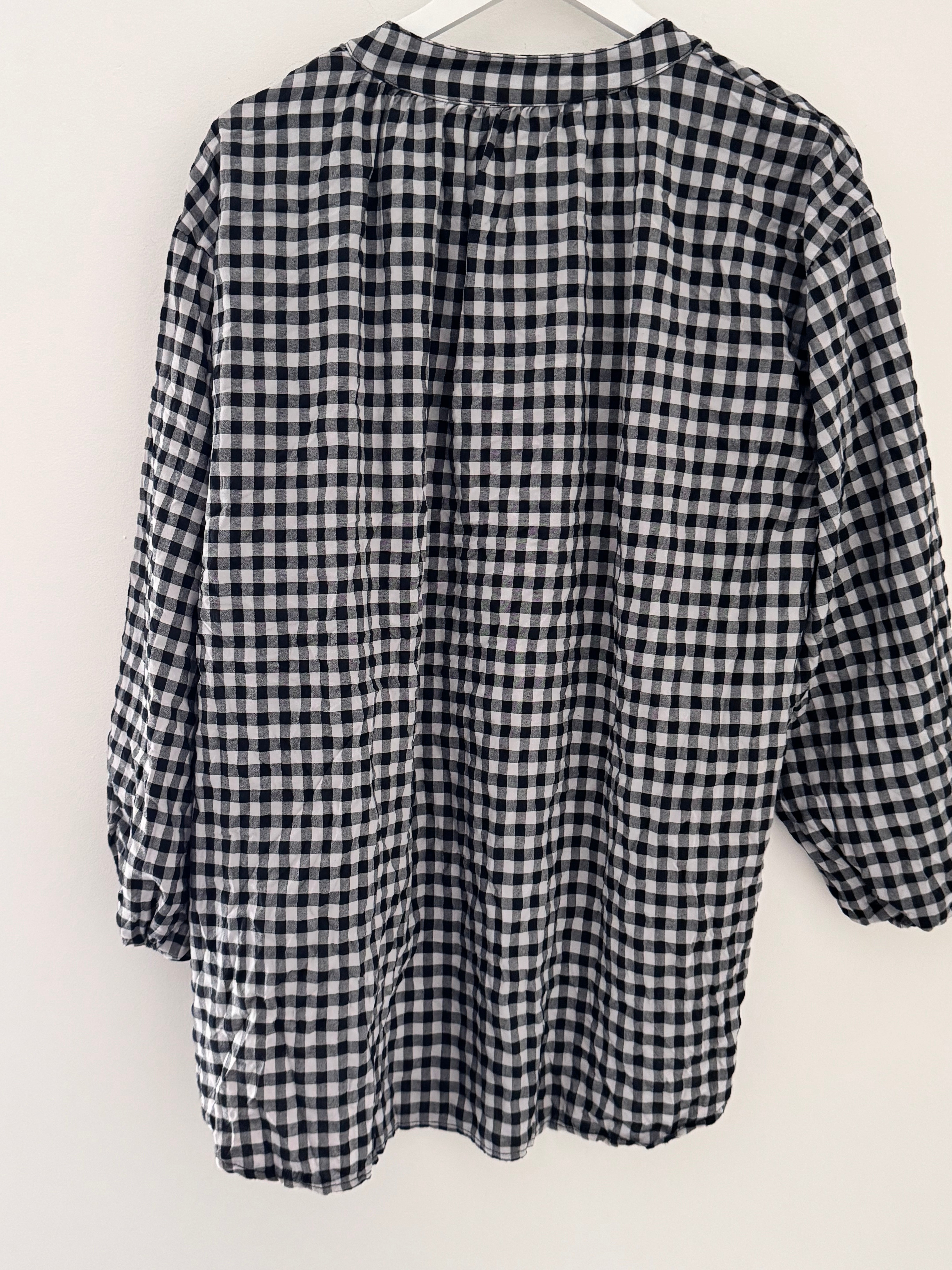 Oversized V Neck Check Top in Black & White
