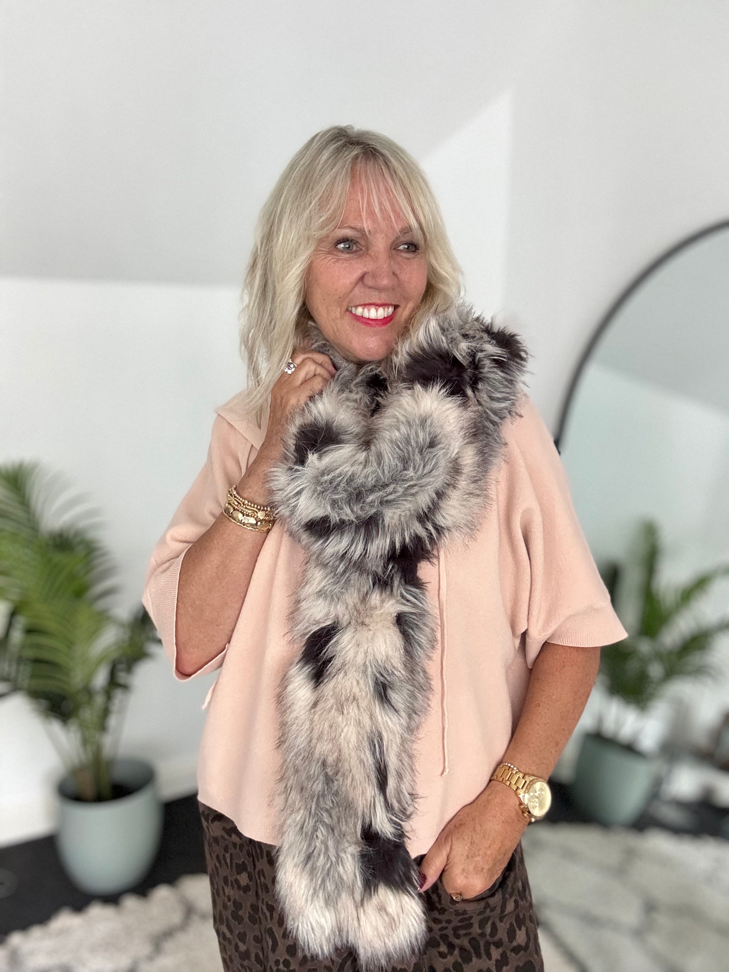 Faux Fur Scarf in Tonal Shades
